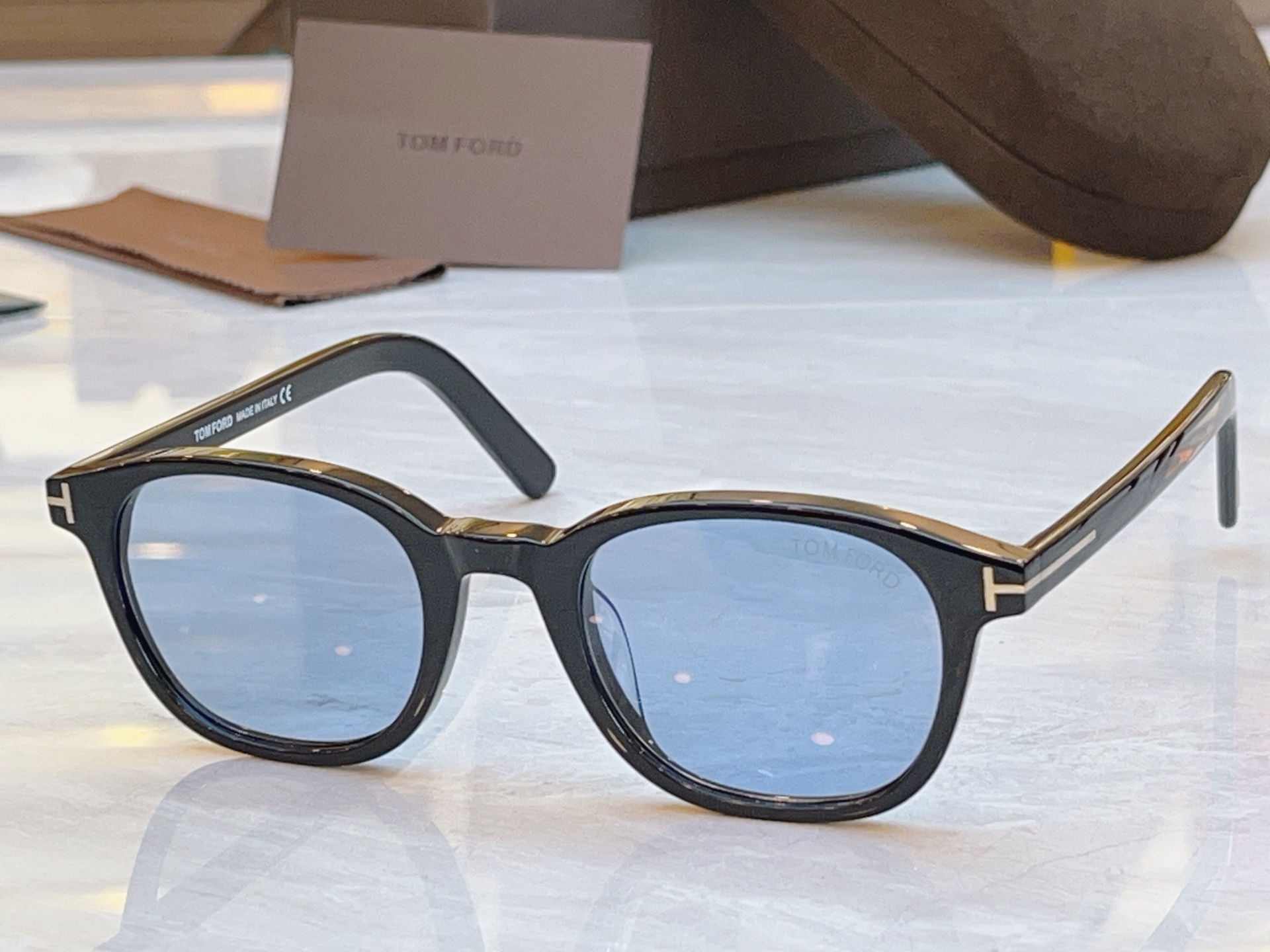 ，【TOM FOR*】汤姆*福特新款太阳镜，MODEL：TF981，SIZE：51口20-145