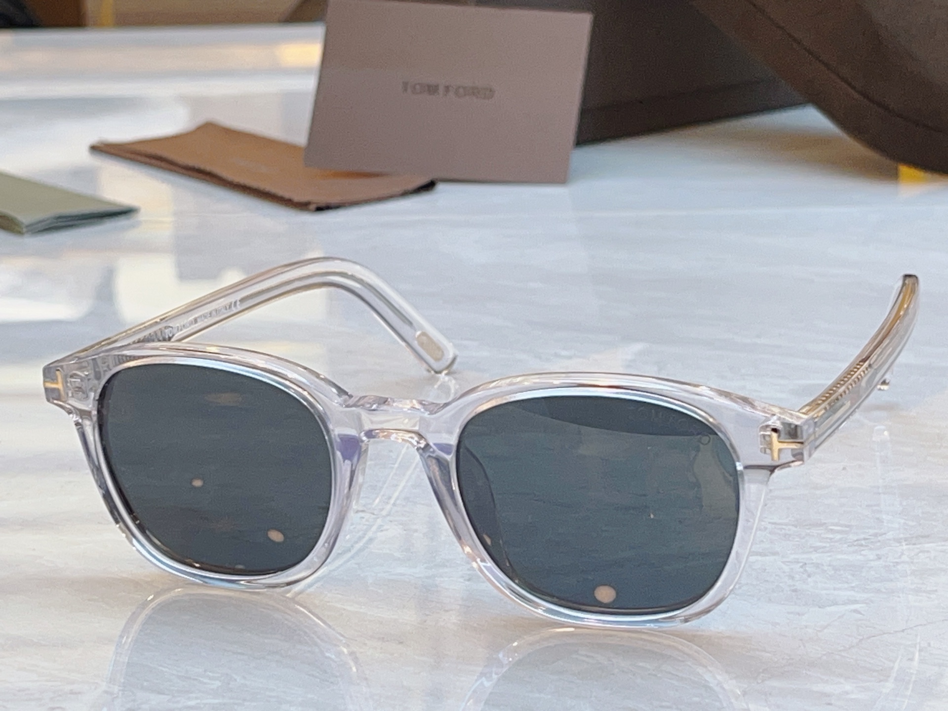 ，【TOM FOR*】汤姆*福特新款太阳镜，MODEL：TF981，SIZE：51口20-145