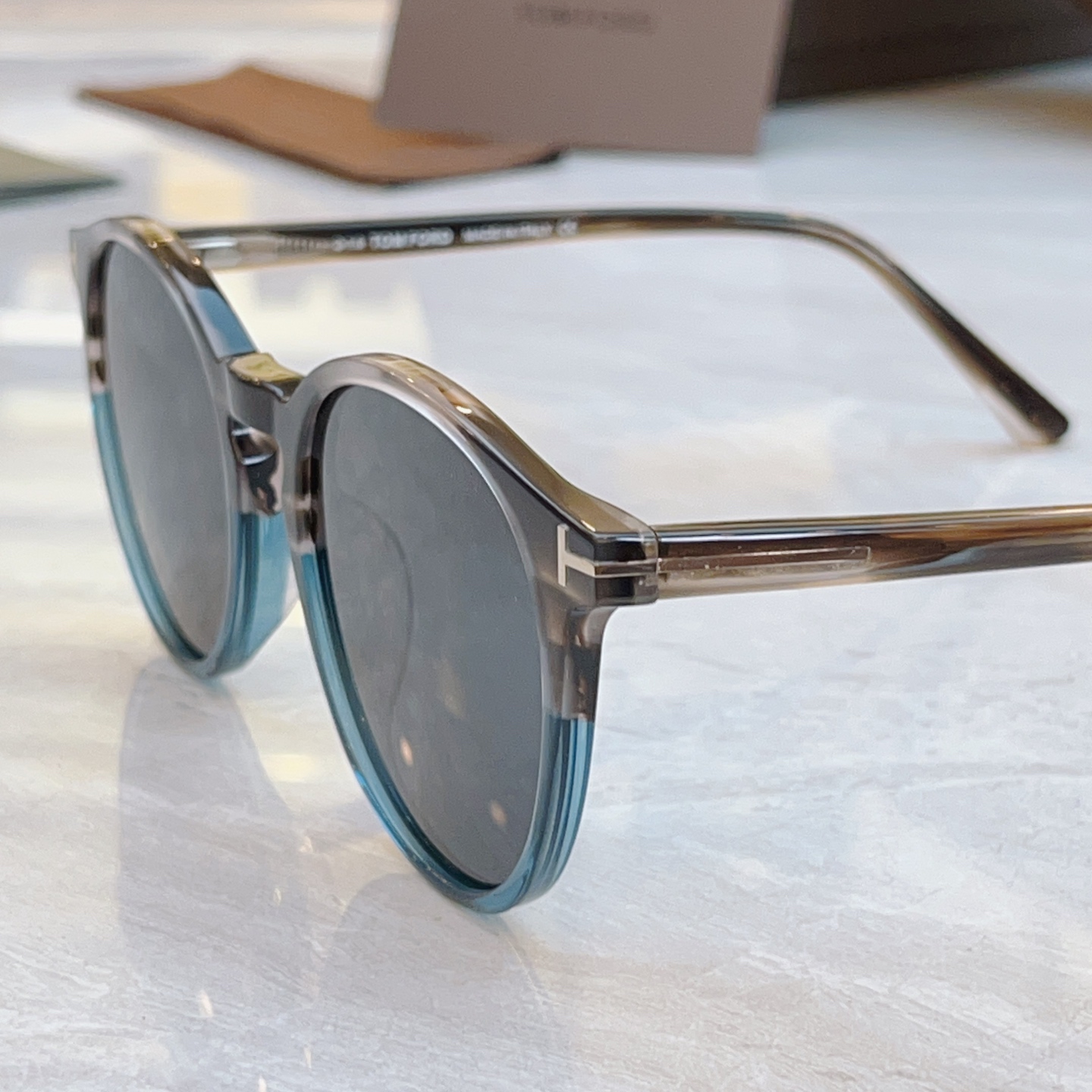 ，【TOM FOR*】汤姆*福特新款太阳镜，MODEL：TF5294，SIZE：51口21-145