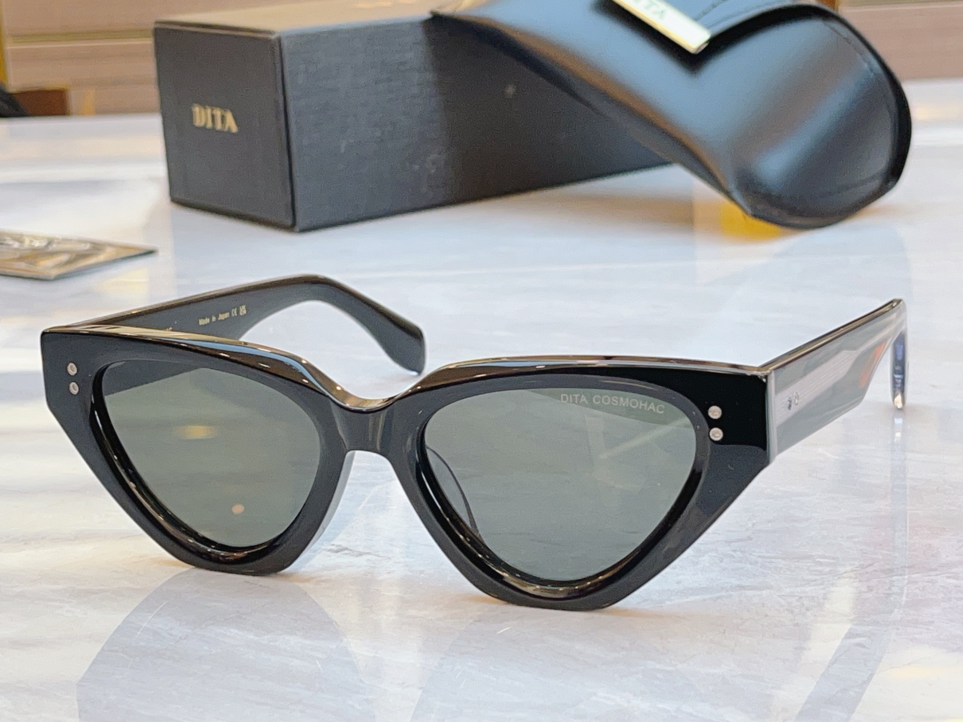 ，【DIT*】蒂*塔新款太阳镜，MODEL：DTS934-A-04，SIZE：53口19-148