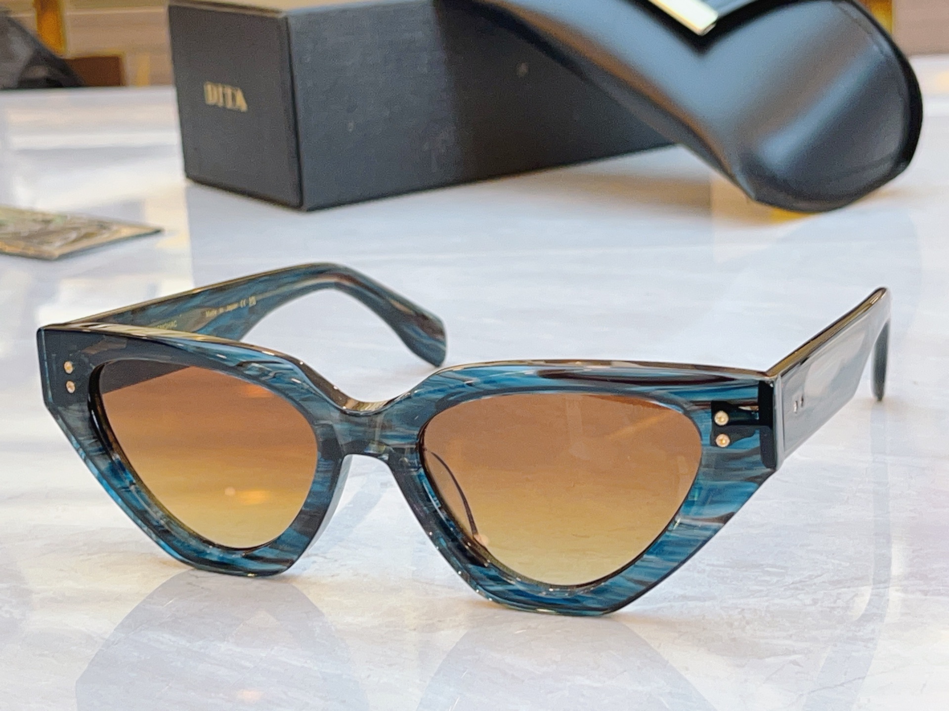 ，【DIT*】蒂*塔新款太阳镜，MODEL：DTS934-A-04，SIZE：53口19-148