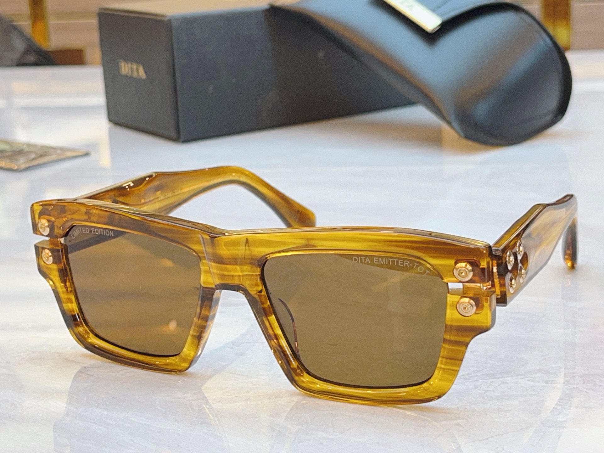 ，【DIT*】蒂*塔新款太阳镜，MODEL：DTS457-A-05，SIZE：53口19-148