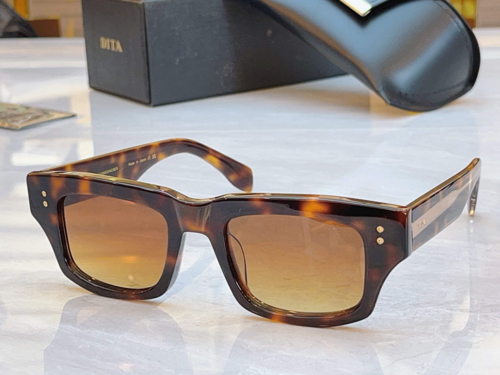 ，【DIT*】蒂*塔新款太阳镜，MODEL：DTS727-A-05，SIZE：50口21-148