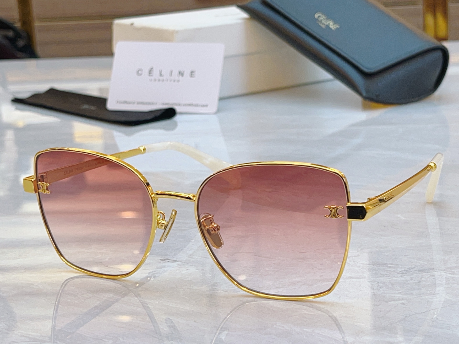 ，【CELIN*】赛*琳新款太阳镜， MODEL:CL42129U，SIZE: 59口18-145