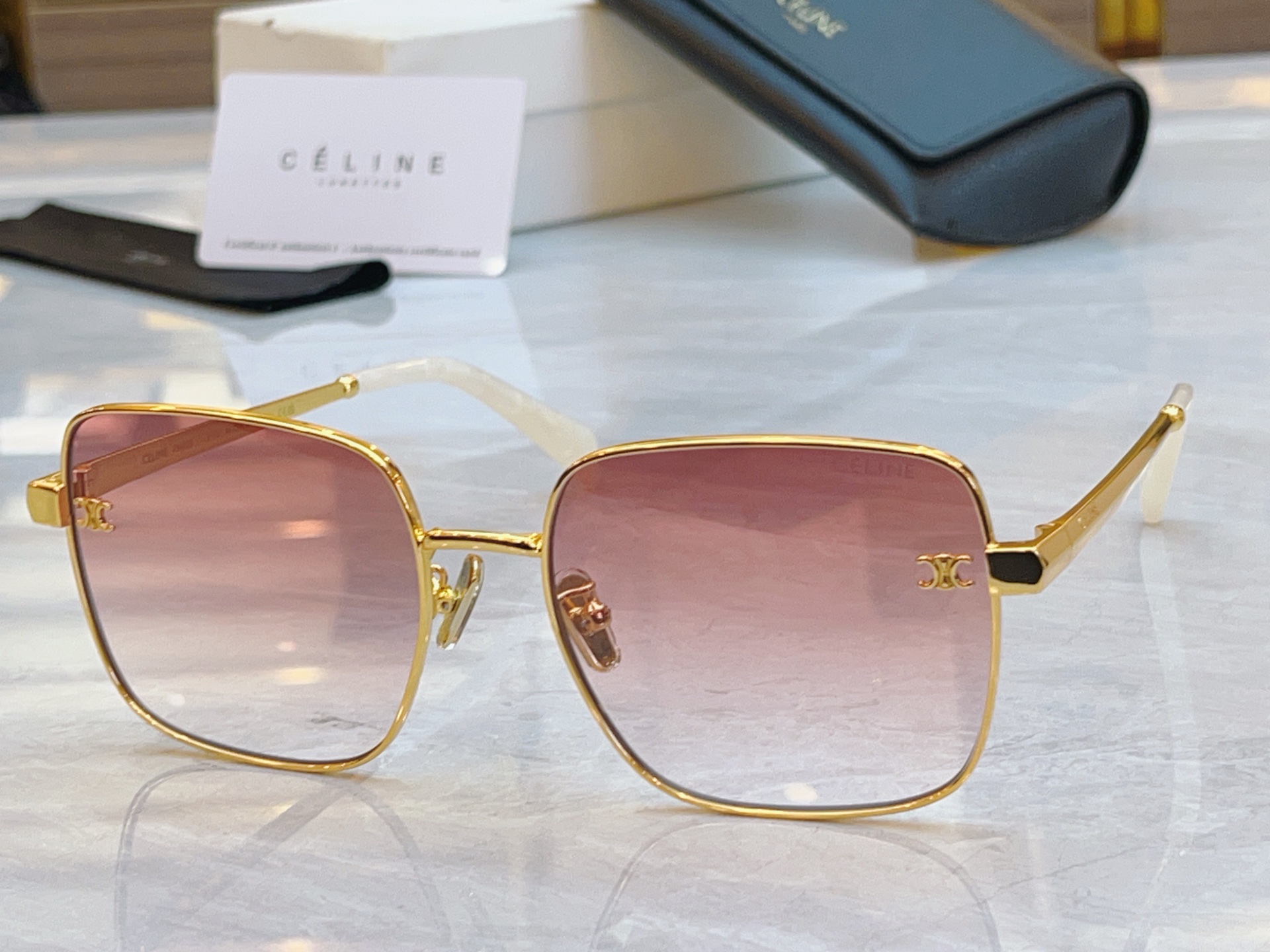 ，【CELIN*】赛*琳新款太阳镜， MODEL:CL42130U，SIZE: 59口18-145