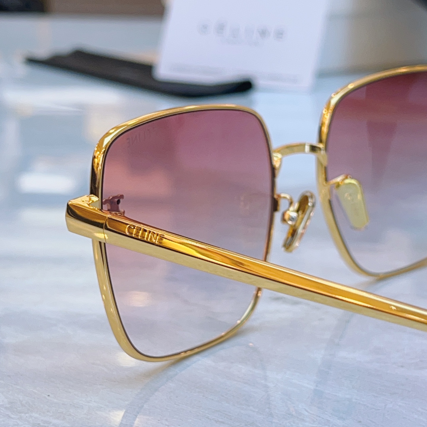 ，【CELIN*】赛*琳新款太阳镜， MODEL:CL42130U，SIZE: 59口18-145