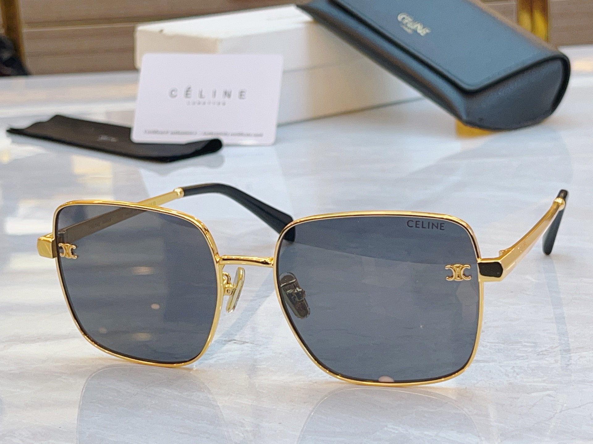 ，【CELIN*】赛*琳新款太阳镜， MODEL:CL42130U，SIZE: 59口18-145