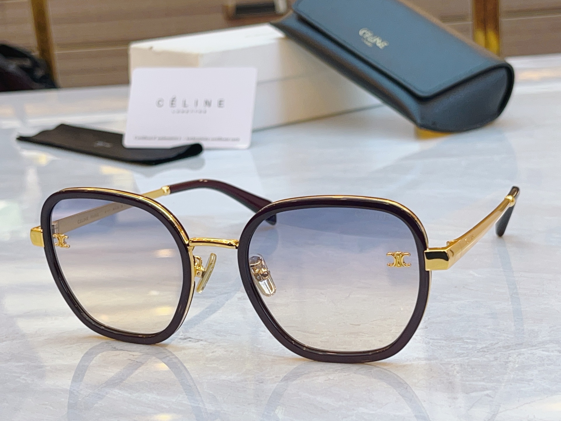 ，【CELIN*】赛*琳新款太阳镜， MODEL:CL42128U，SIZE: 55口22-145