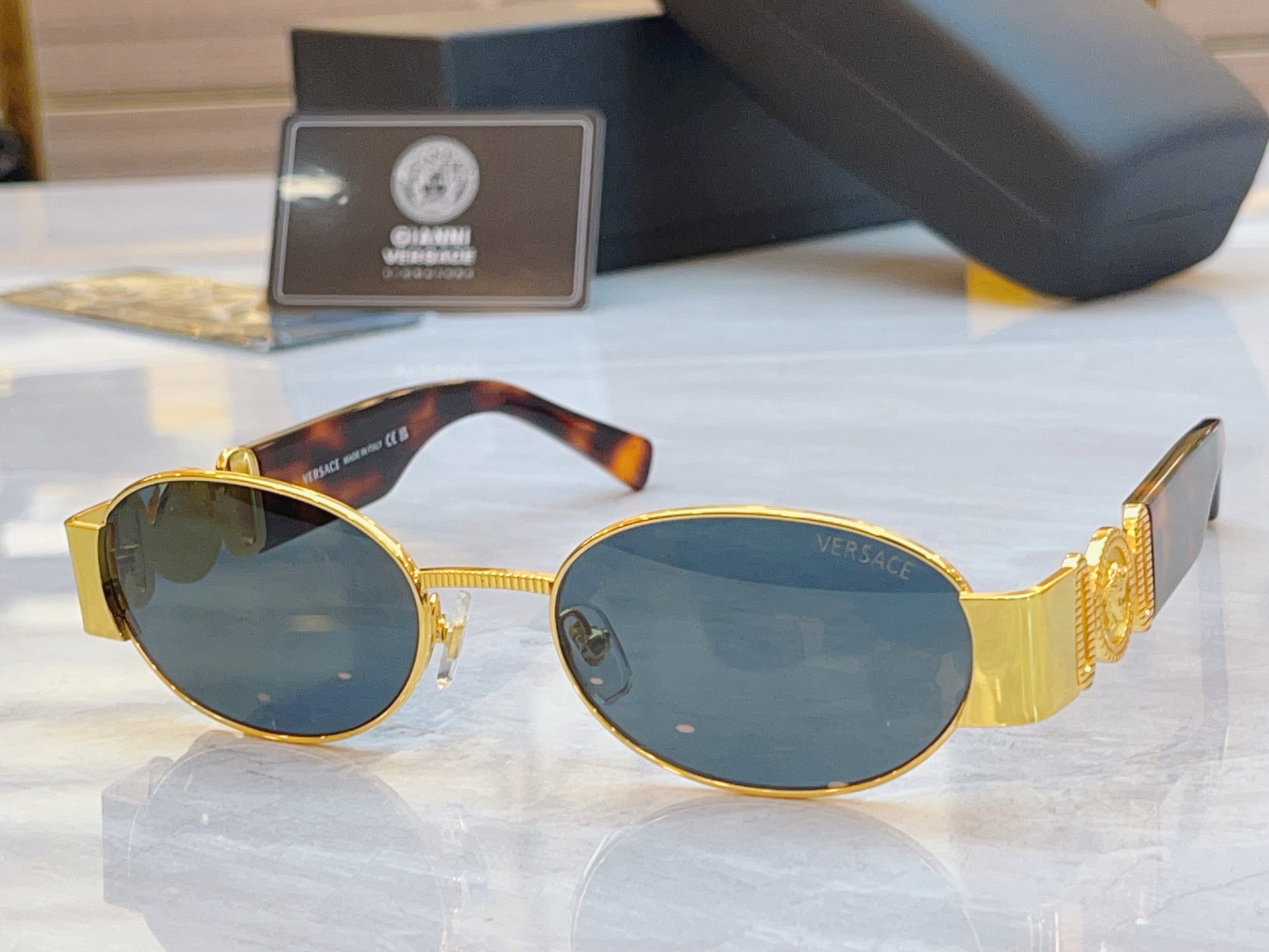 ，【VERSAC*】范思*哲新款太阳镜，MODEL：VE 2299，SIZE：56口18-140