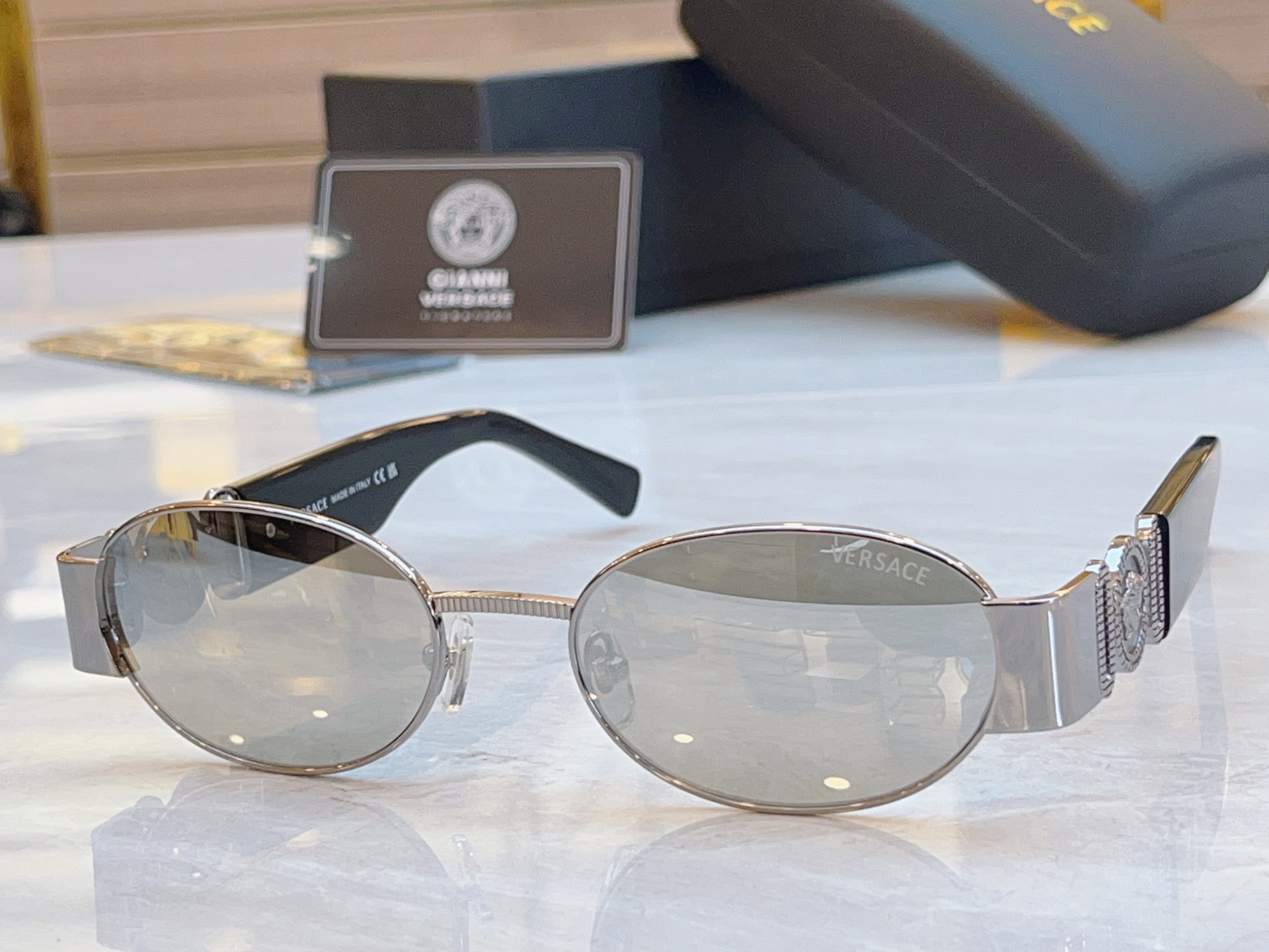 ，【VERSAC*】范思*哲新款太阳镜，MODEL：VE 2299，SIZE：56口18-140