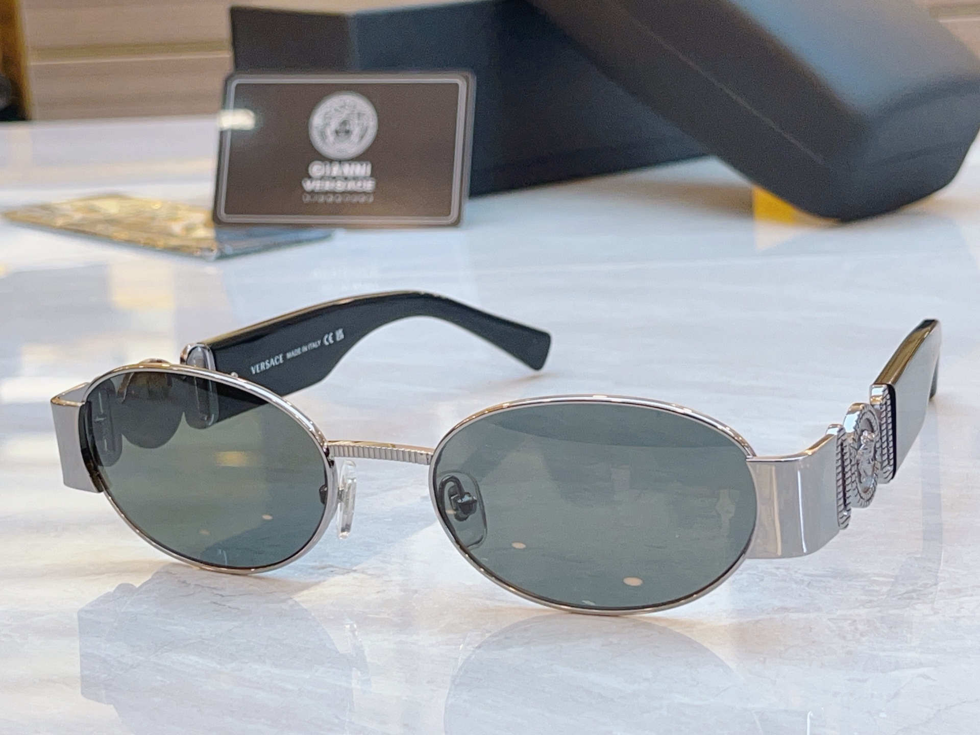 ，【VERSAC*】范思*哲新款太阳镜，MODEL：VE 2299，SIZE：56口18-140