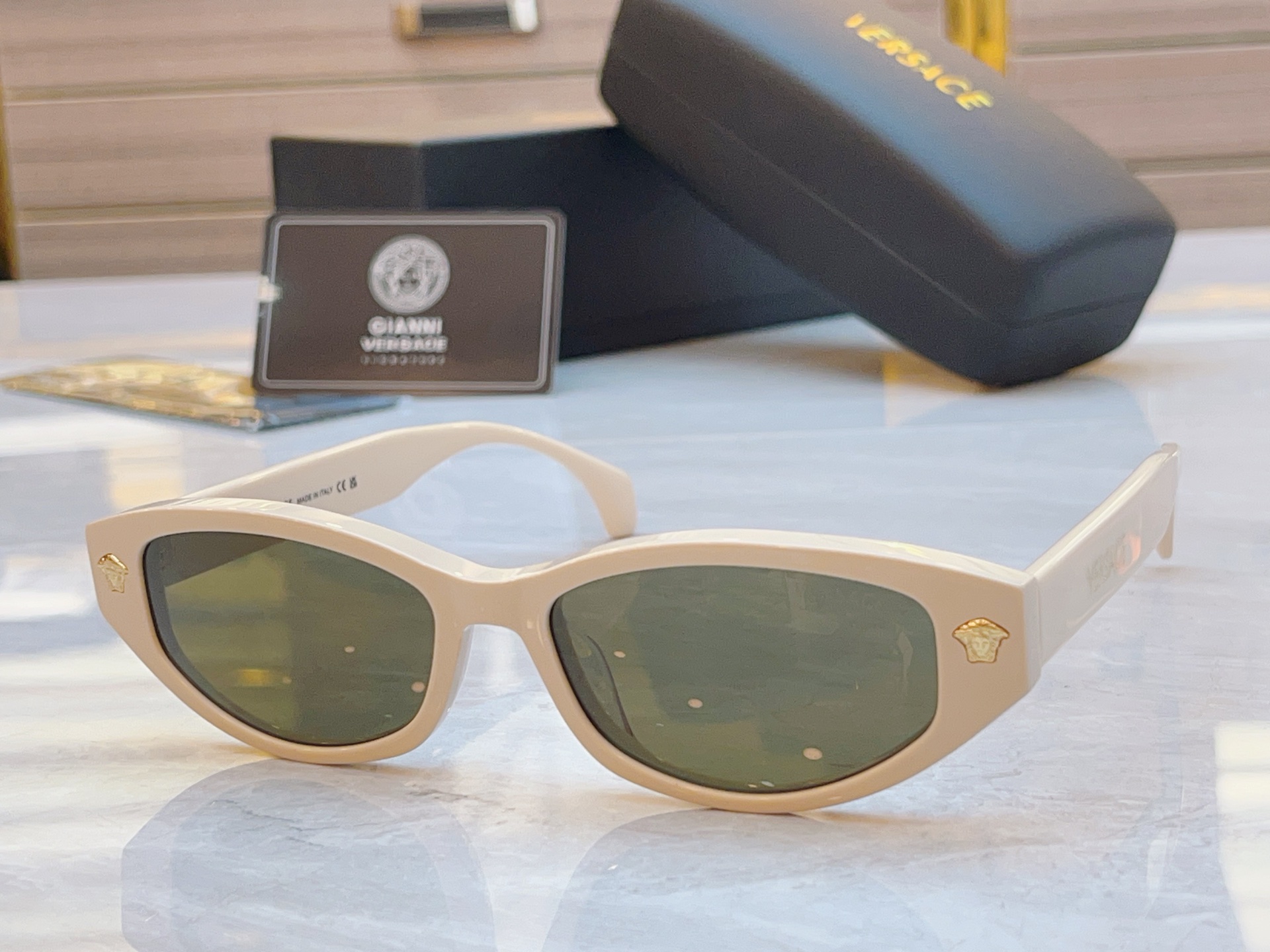 ，【VERSAC*】范思*哲新款太阳镜，MODEL：VE 4512D，SIZE：54口17-140