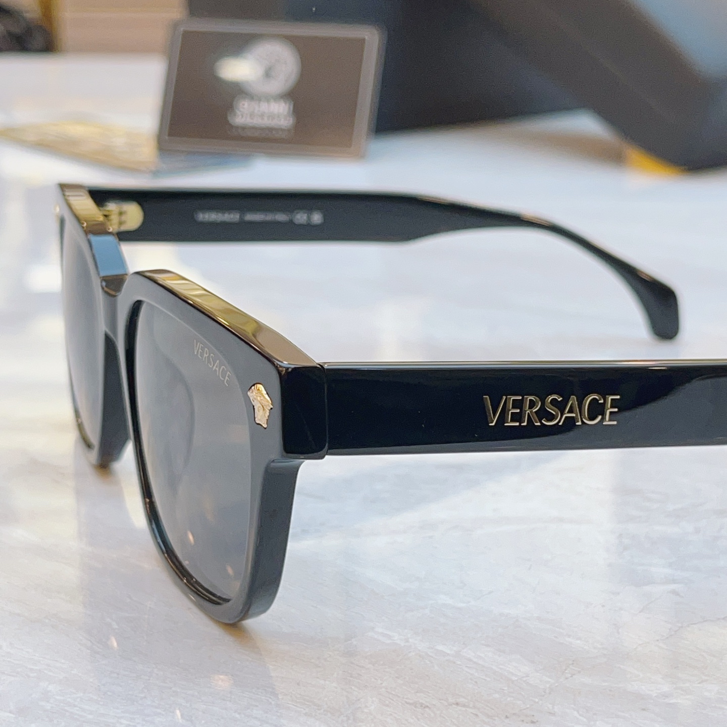 ，【VERSAC*】范思*哲新款太阳镜，MODEL：VE 4513，SIZE：56口17-140