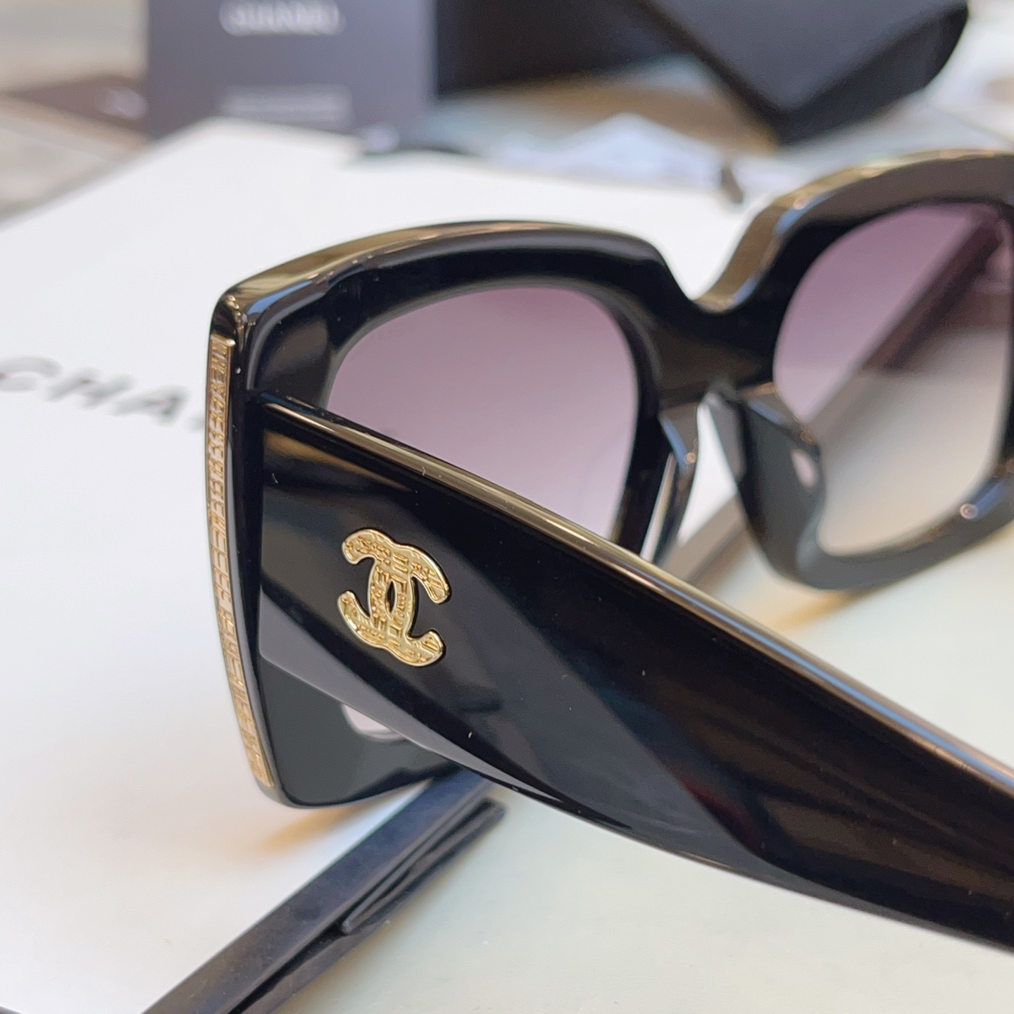 ，【CHANE*】香奈*儿新款太阳镜🕶️，MODEL：CH5435，SIZE：53口22-140