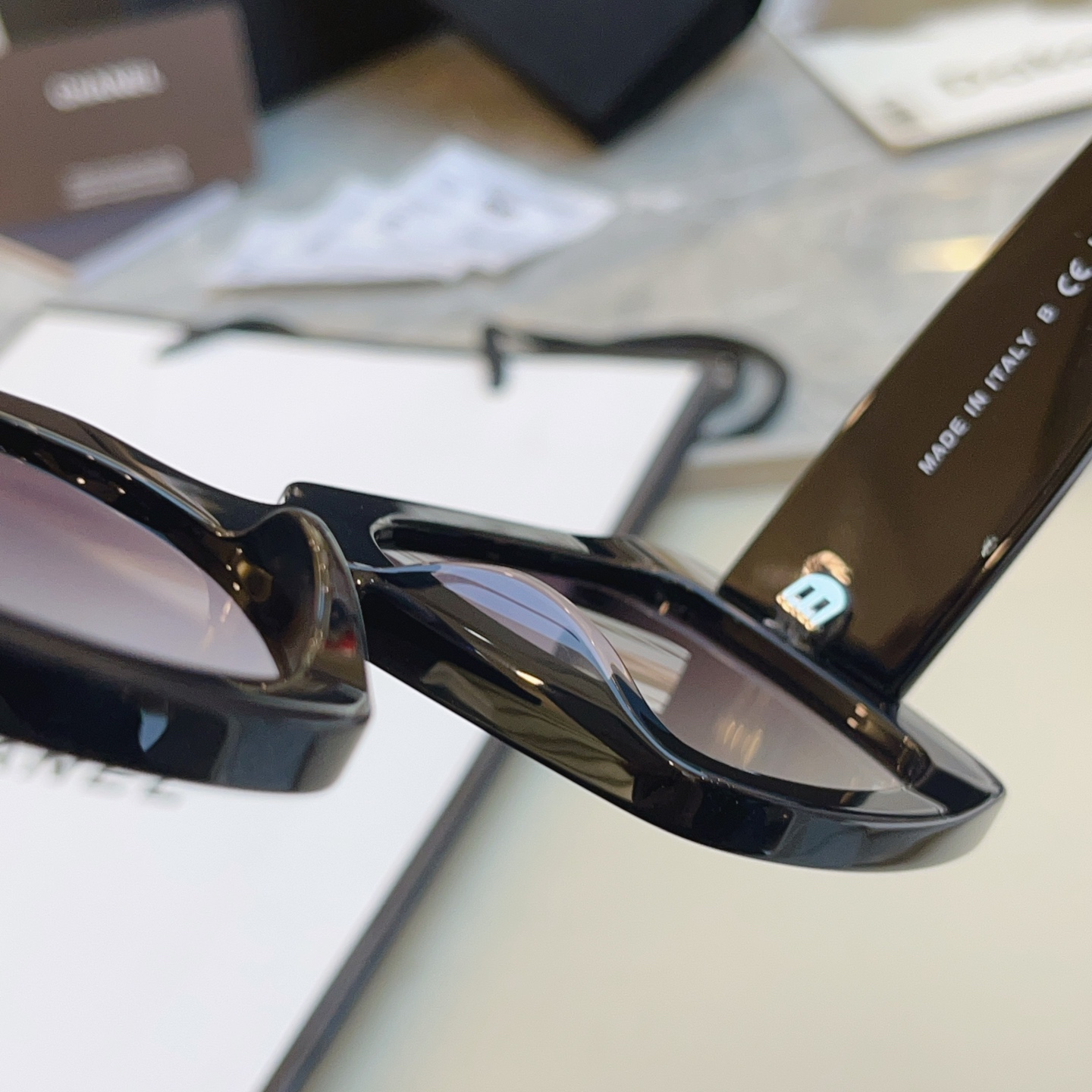 ，【CHANE*】香奈*儿新款太阳镜🕶️，MODEL：CH5435，SIZE：53口22-140