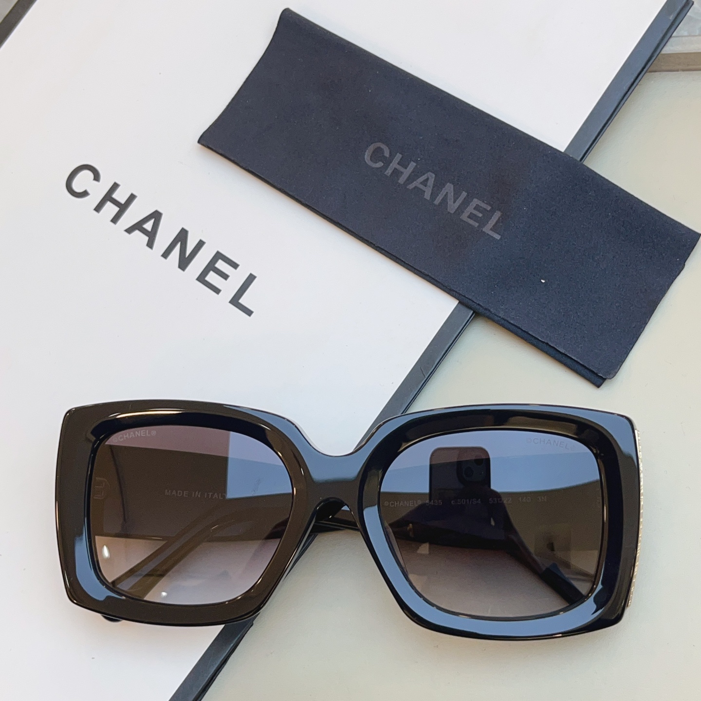 ，【CHANE*】香奈*儿新款太阳镜🕶️，MODEL：CH5435，SIZE：53口22-140