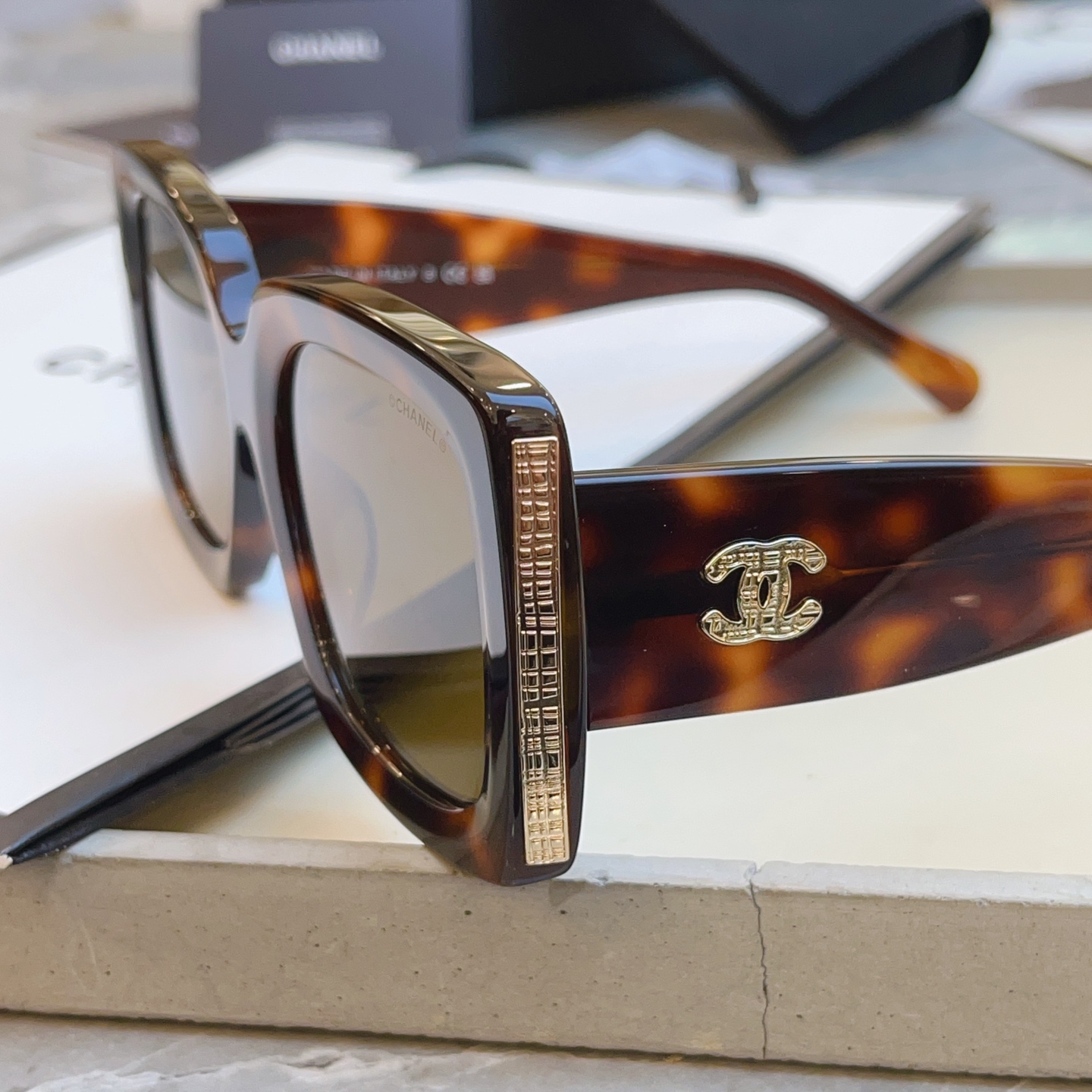 ，【CHANE*】香奈*儿新款太阳镜🕶️，MODEL：CH5435，SIZE：53口22-140