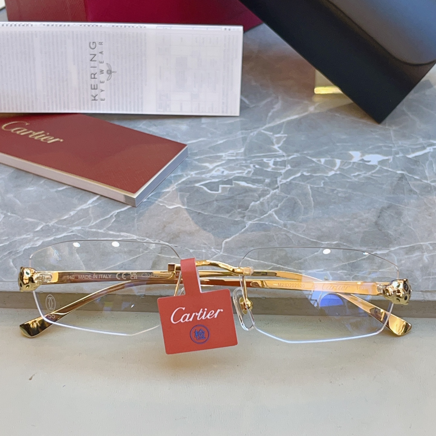 高版本✨，【CARTIE*】卡地*亚新款眼镜架，18K金电镀 镜片蔡司logo✨， MODEL:CT04