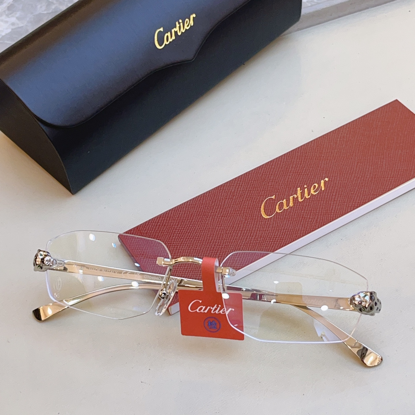 高版本✨，【CARTIE*】卡地*亚新款眼镜架，18K金电镀 镜片蔡司logo✨， MODEL:CT04