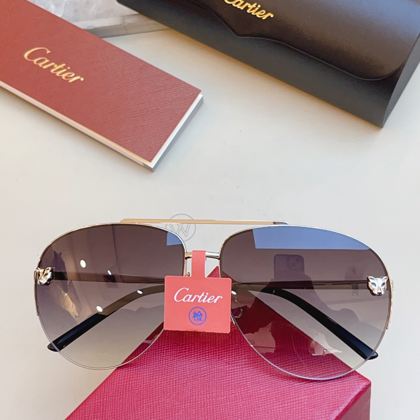 高版本✨，【CARTIE*】卡地*亚新款太阳镜，18K金电镀 镜片蔡司logo✨， MODEL:CT00