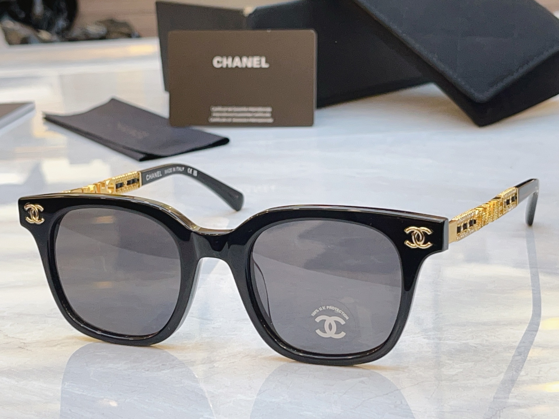 ，【CHANE*】香奈*儿新款太阳镜🕶️，MODEL：CH6044，SIZE：49口22-145