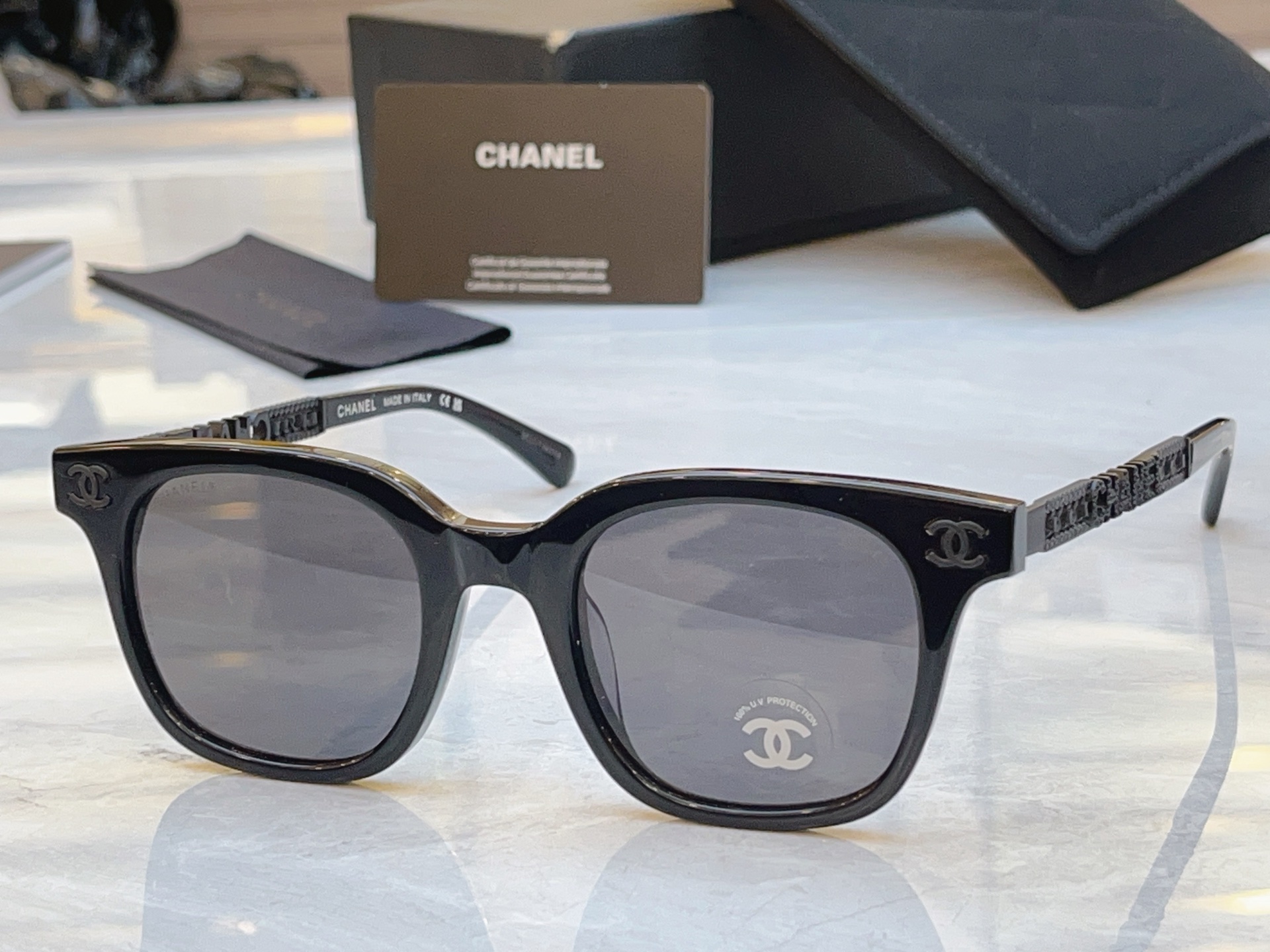 ，【CHANE*】香奈*儿新款太阳镜🕶️，MODEL：CH6044，SIZE：49口22-145