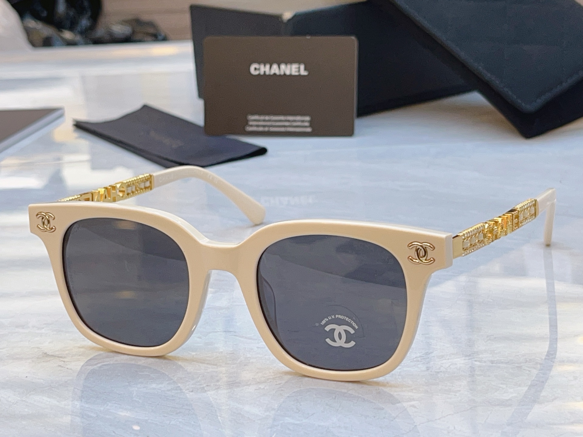 ，【CHANE*】香奈*儿新款太阳镜🕶️，MODEL：CH6044，SIZE：49口22-145