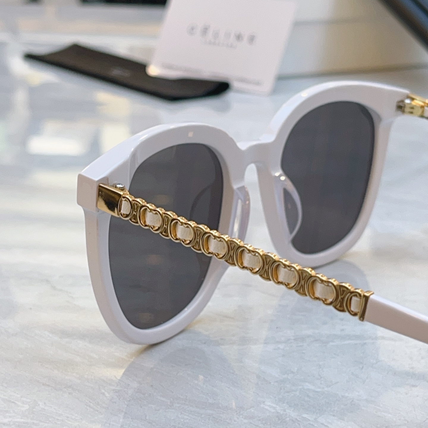 ，【CELIN*】赛*琳新款太阳镜， MODEL:CL40268，SIZE: 65口18-145