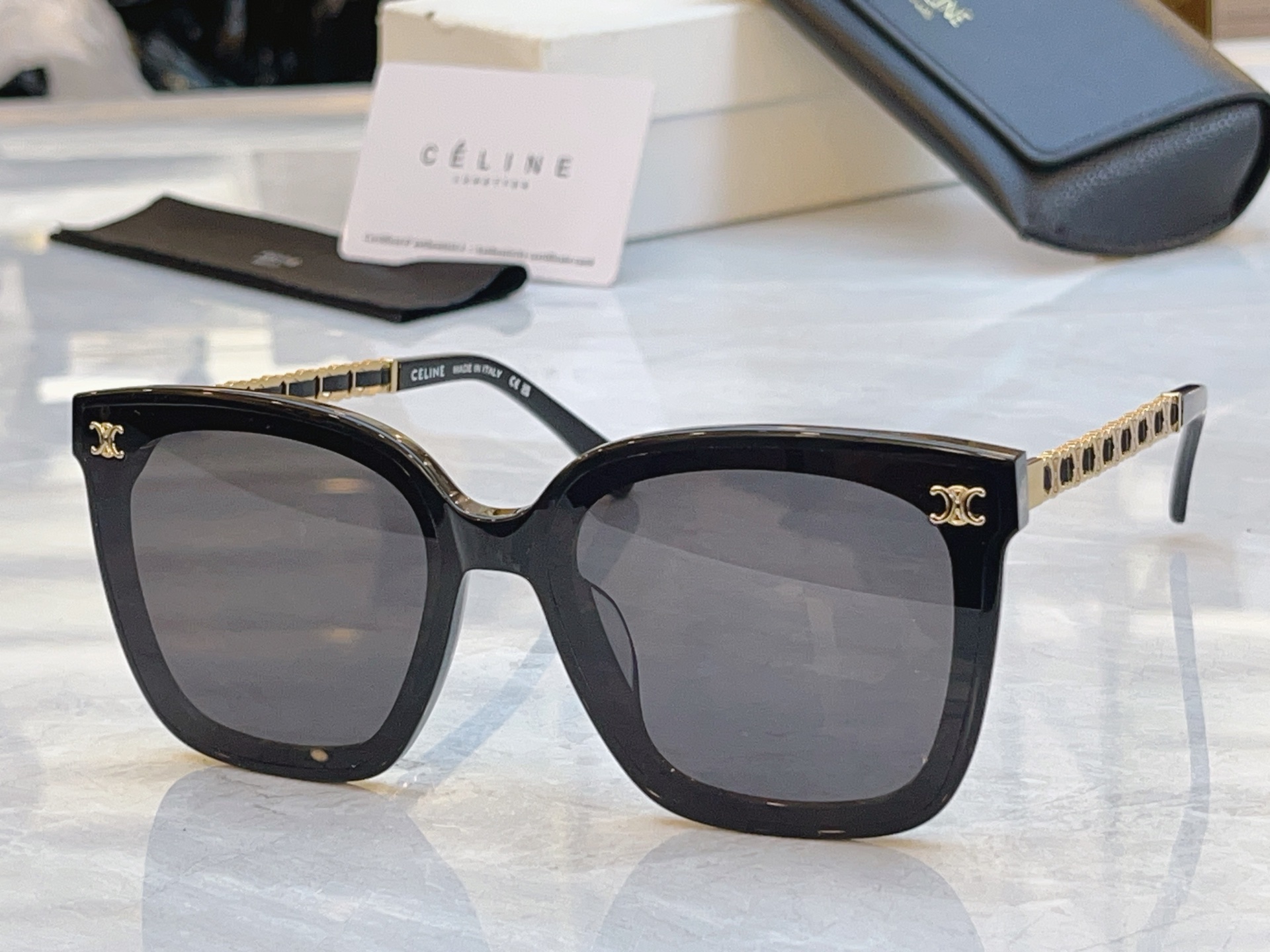 ，【CELIN*】赛*琳新款太阳镜， MODEL:CL40267，SIZE: 64口15-145