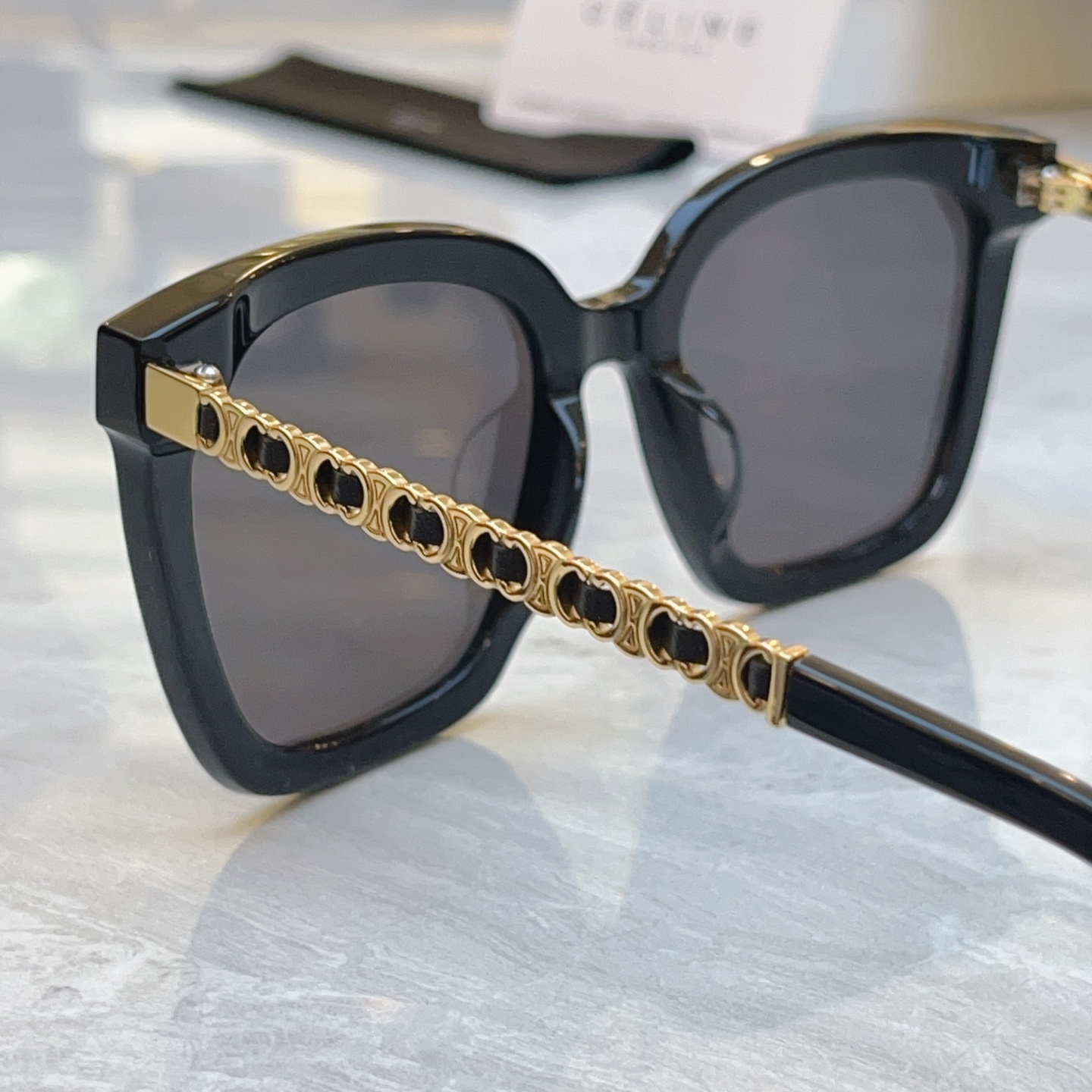 ，【CELIN*】赛*琳新款太阳镜， MODEL:CL40267，SIZE: 64口15-145