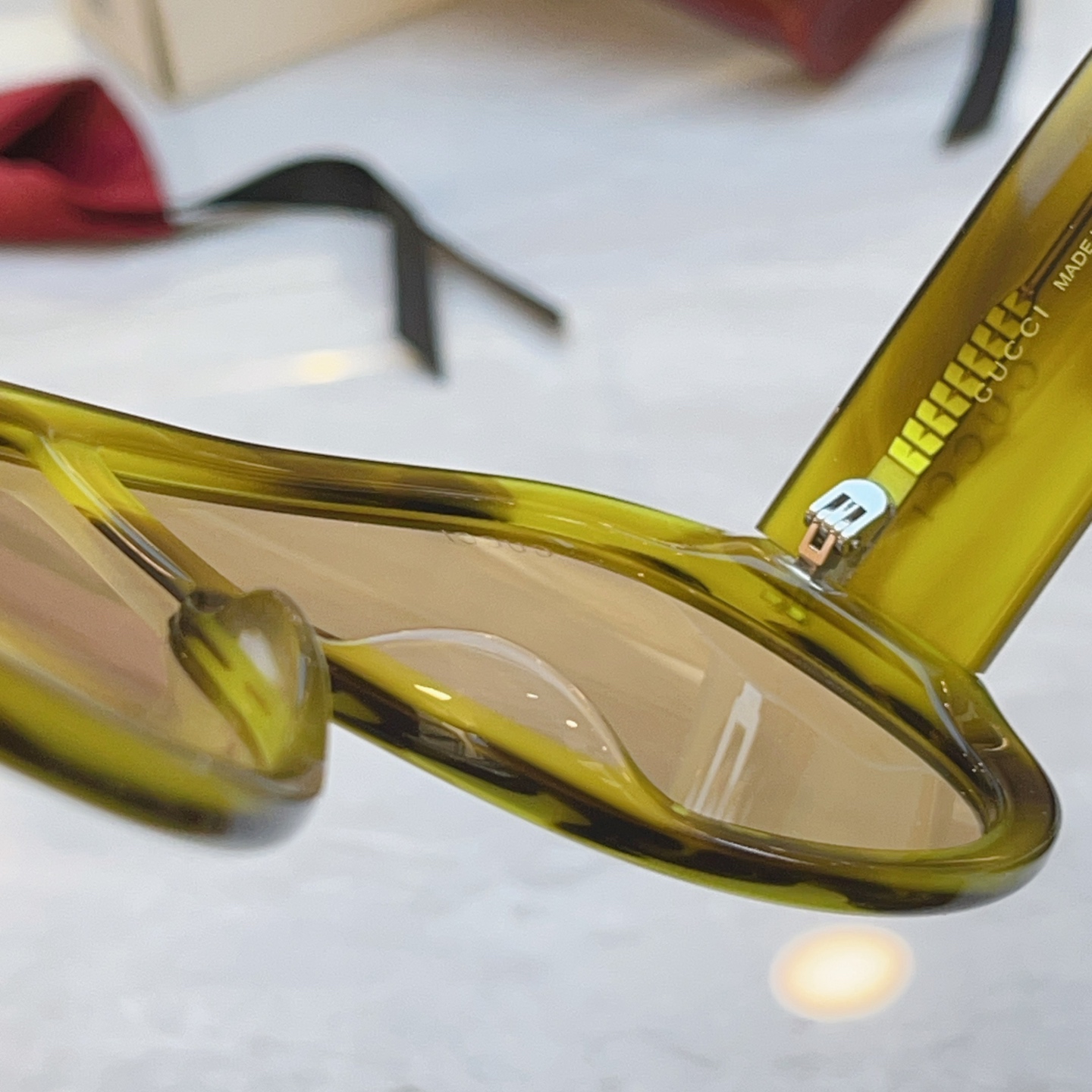 ，【GUCC*】古*驰新款太阳镜，MODEL：GG2164S，SIZE：119口140