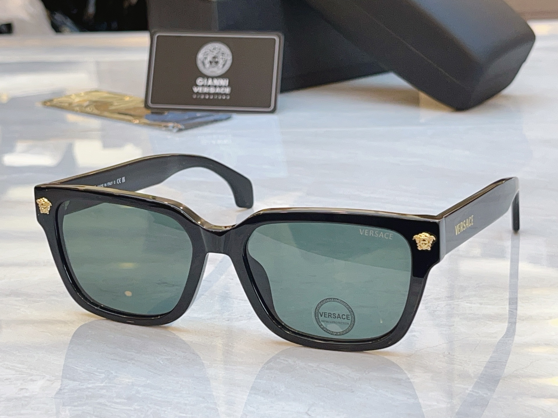 ，【VERSAC*】范思*哲新款太阳镜，MODEL：VE 4513D，SIZE：56口19-145