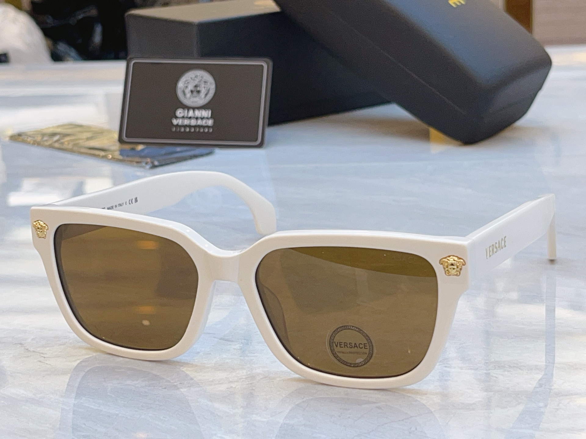 ，【VERSAC*】范思*哲新款太阳镜，MODEL：VE 4513D，SIZE：56口19-145