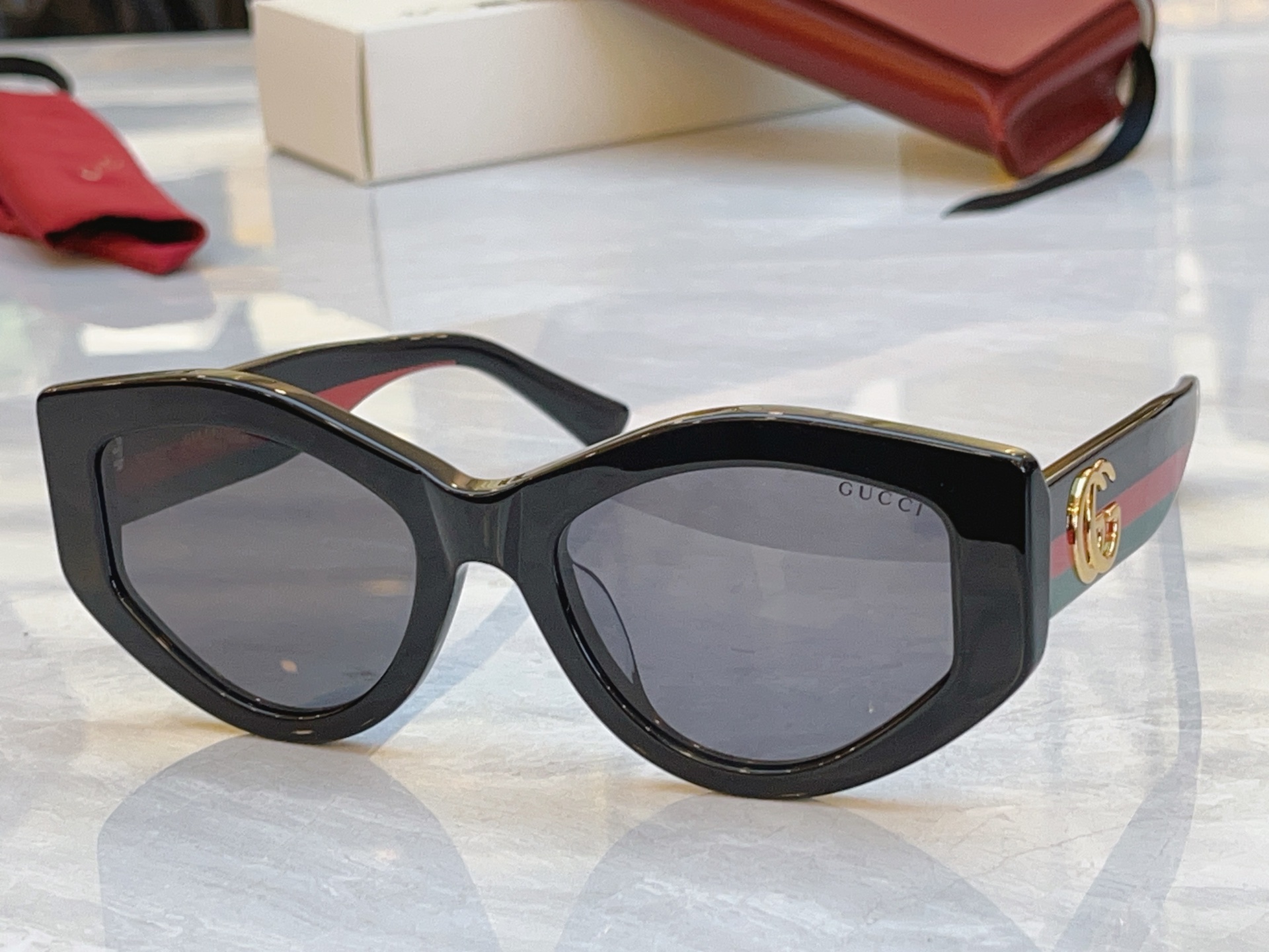 ，【GUCC*】古*驰新款太阳镜，MODEL：GG1549S，SIZE：54口20-145