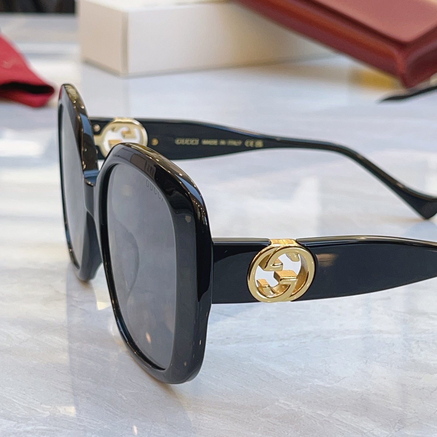 ，【GUCC*】古*驰新款太阳镜，MODEL：GG1029S，SIZE：56口21-142