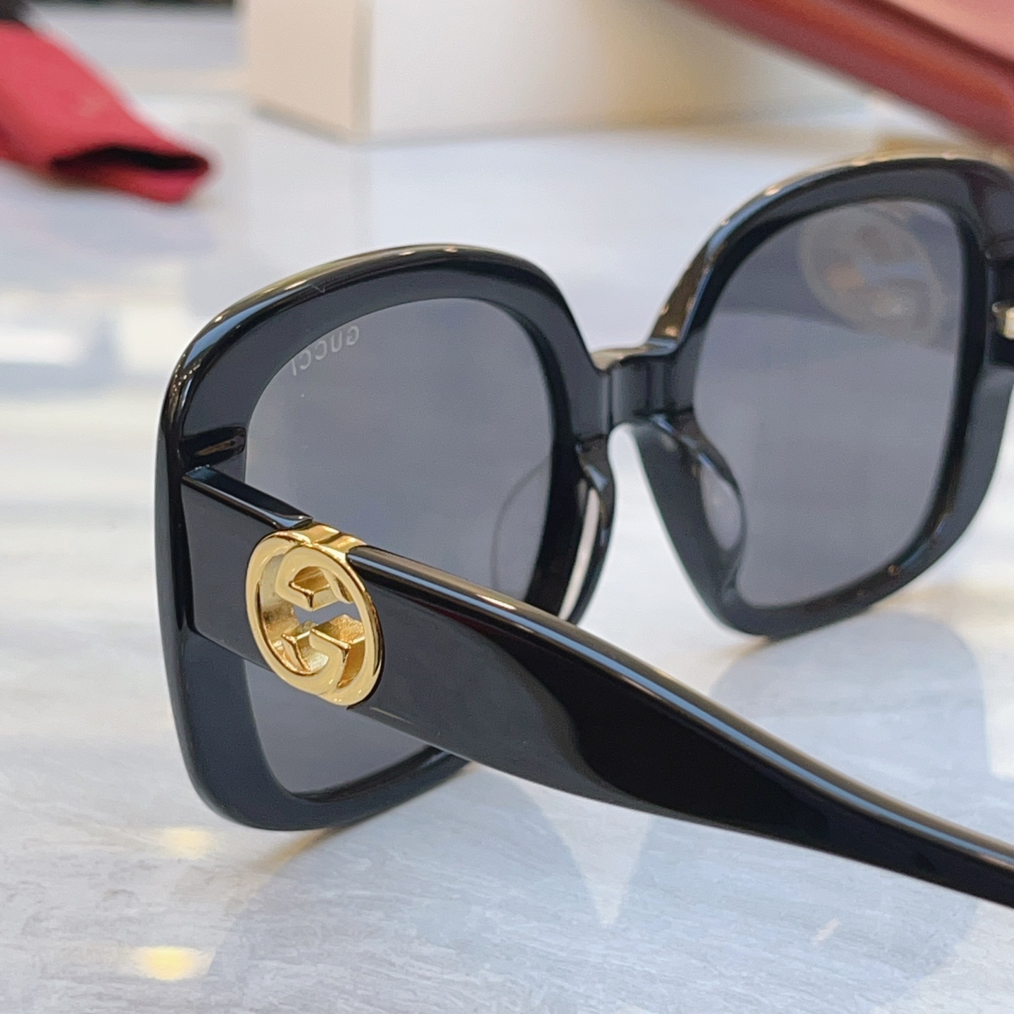 ，【GUCC*】古*驰新款太阳镜，MODEL：GG1029S，SIZE：56口21-142
