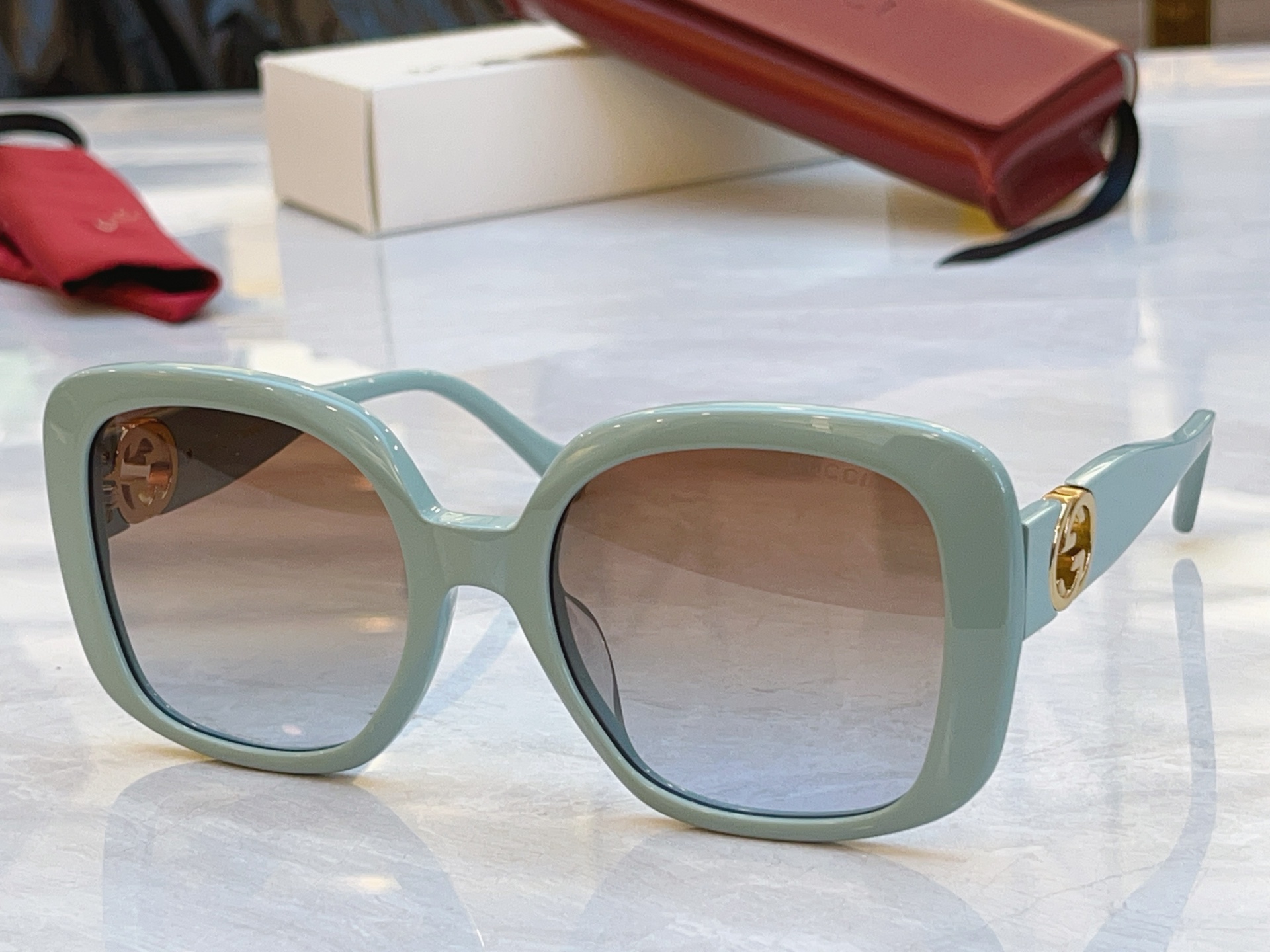 ，【GUCC*】古*驰新款太阳镜，MODEL：GG1029S，SIZE：56口21-142