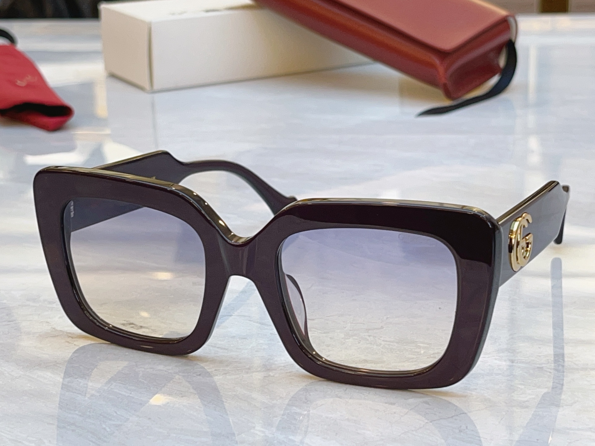 ，【GUCC*】古*驰新款太阳镜，MODEL：GG1560S，SIZE：52口22-145