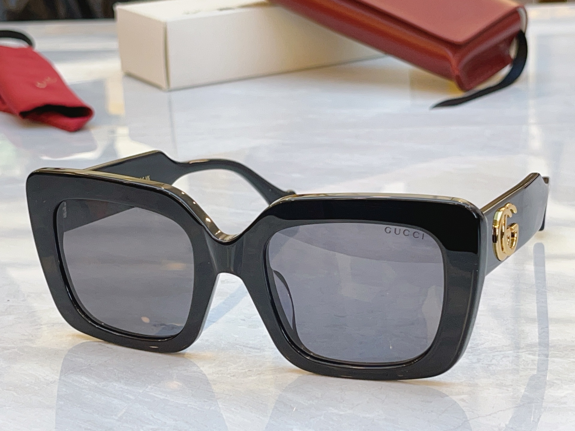 ，【GUCC*】古*驰新款太阳镜，MODEL：GG1560S，SIZE：52口22-145