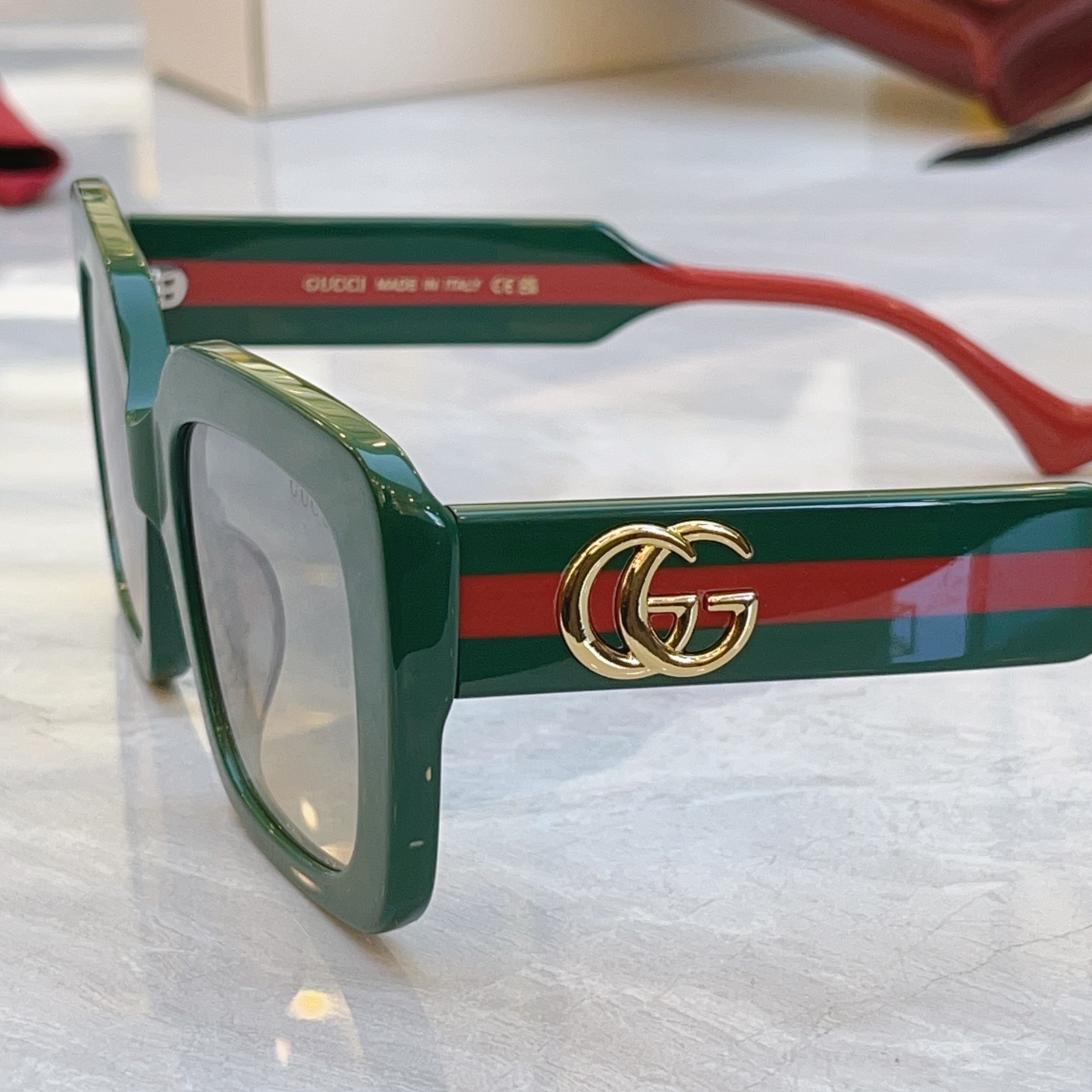 ，【GUCC*】古*驰新款太阳镜，MODEL：GG1560S，SIZE：52口22-145