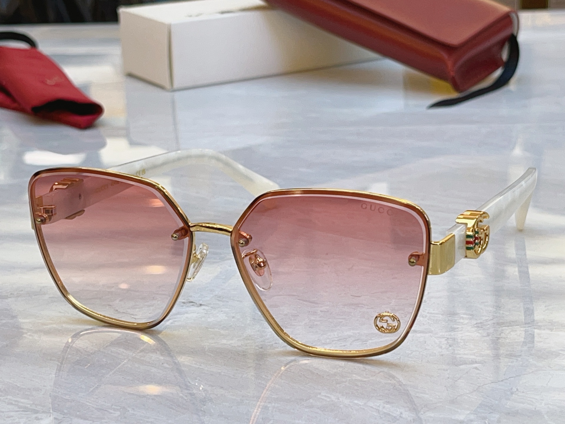 ，【GUCC*】古*驰新款太阳镜，MODEL：GG1547S，SIZE：62口14-145