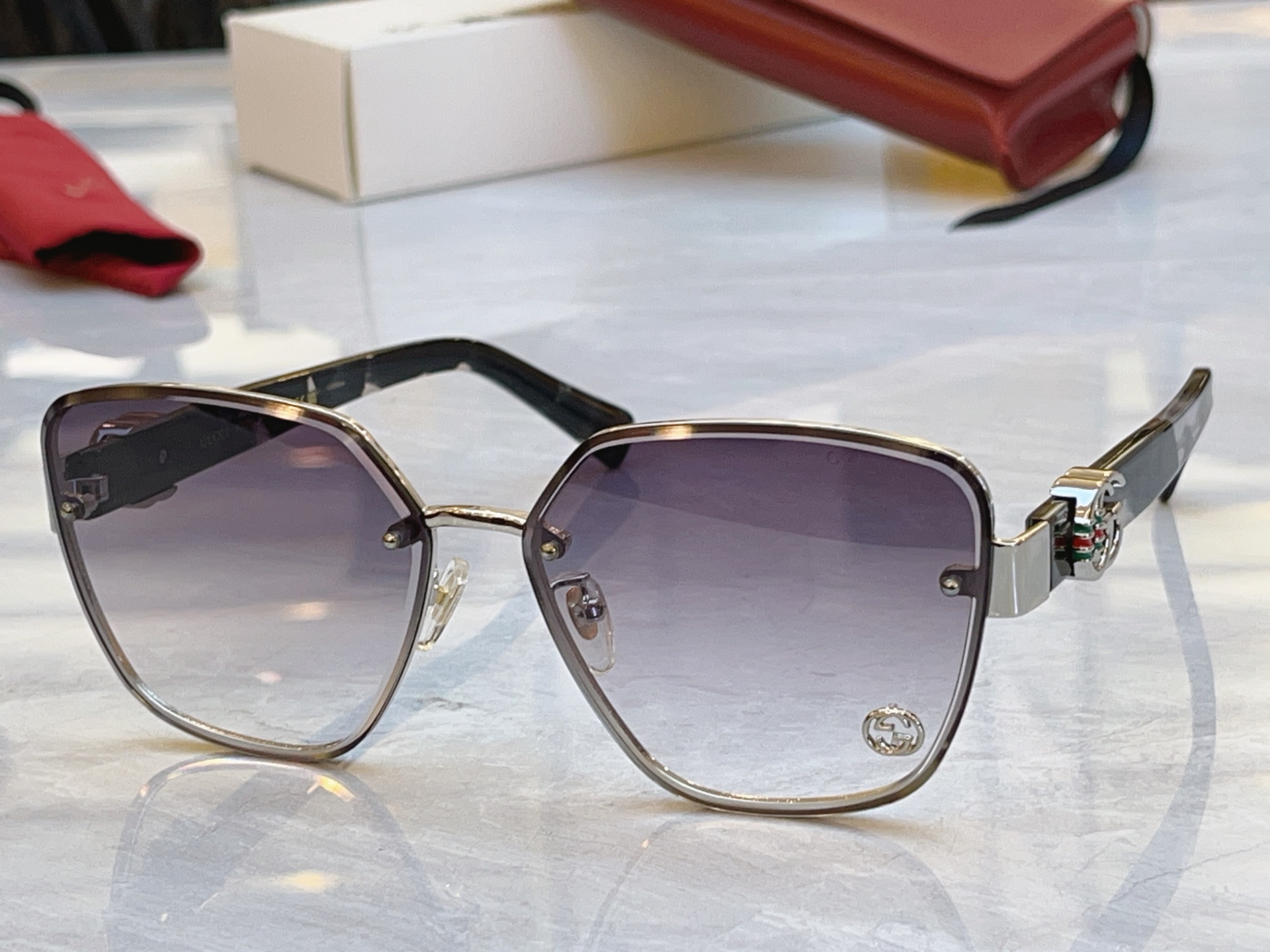 ，【GUCC*】古*驰新款太阳镜，MODEL：GG1547S，SIZE：62口14-145