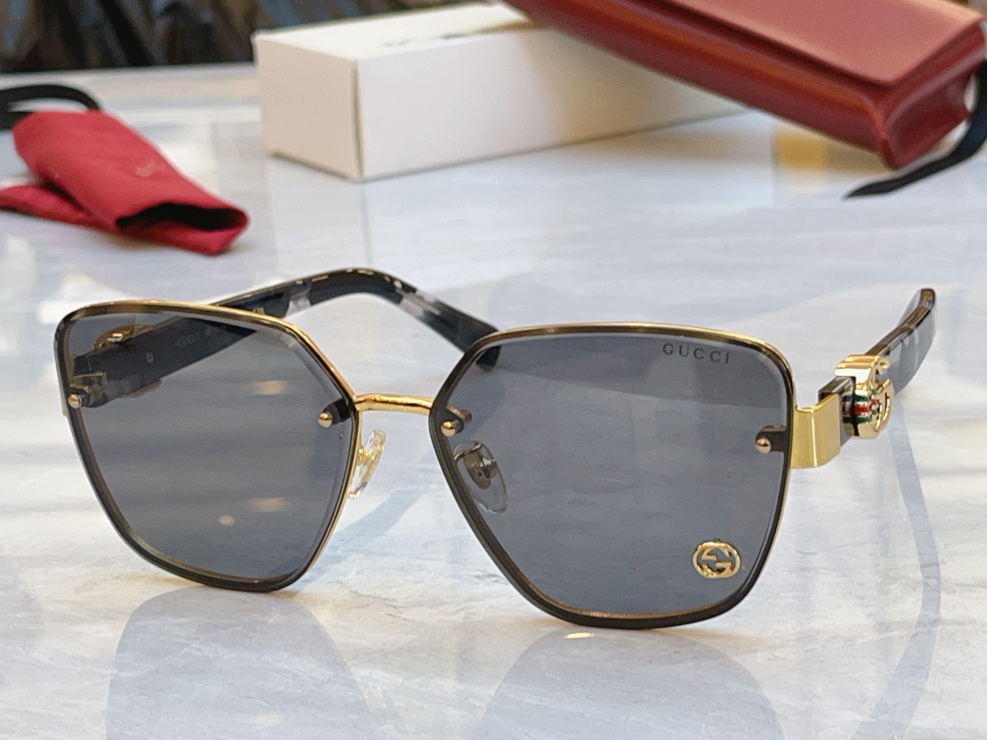 ，【GUCC*】古*驰新款太阳镜，MODEL：GG1547S，SIZE：62口14-145