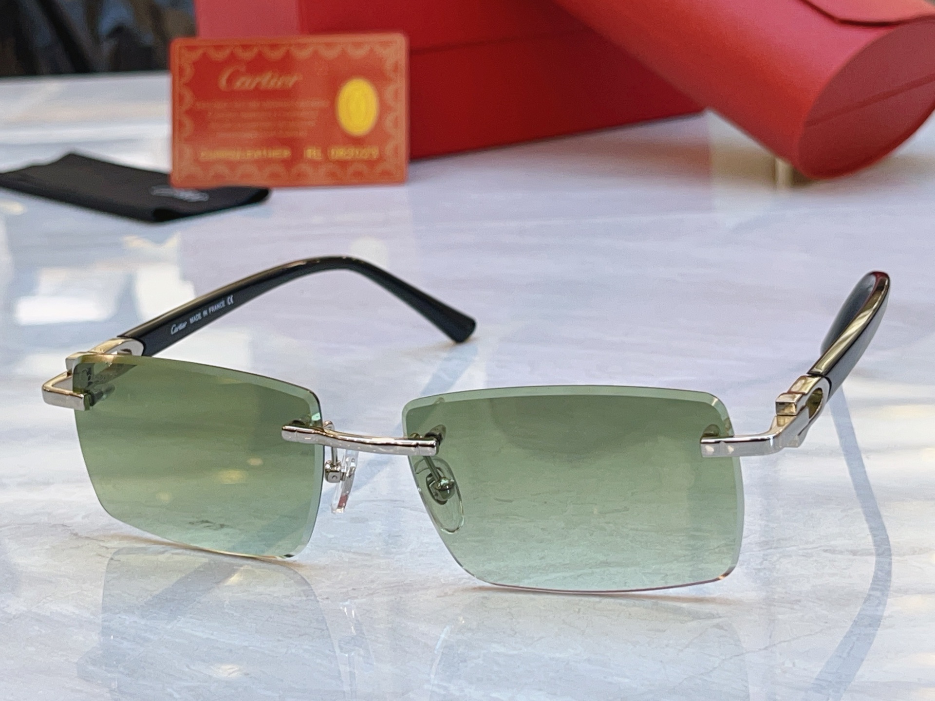 ，【CARTIE*】卡地*亚新款太阳镜，Mod:CT0582S，Size:56口19-145