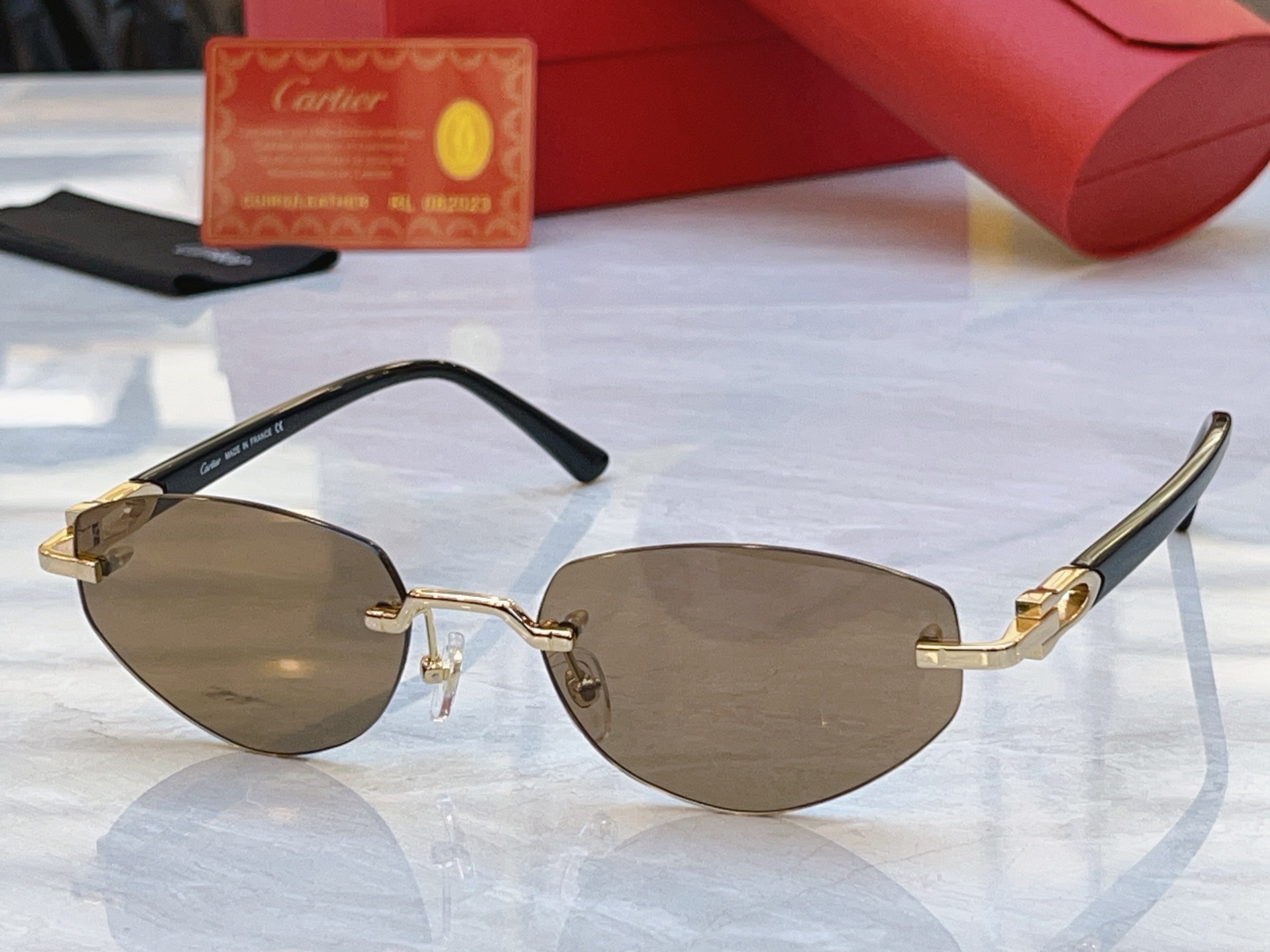 ，【CARTIE*】卡地*亚新款太阳镜，Mod:CT0580S，Size:56口19-145