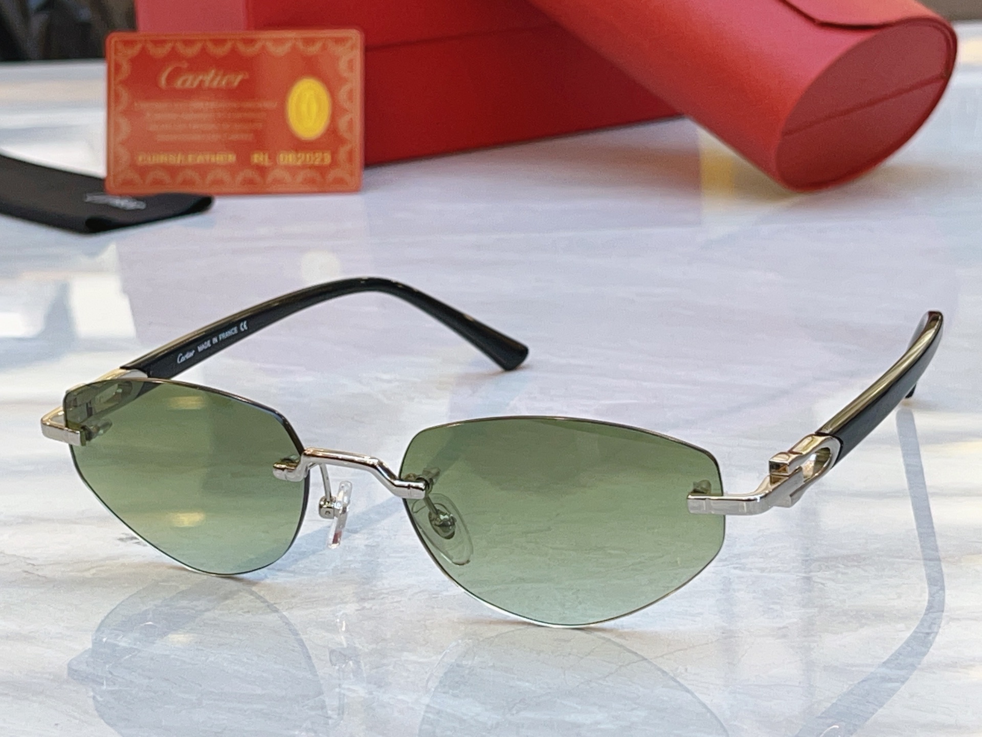 ，【CARTIE*】卡地*亚新款太阳镜，Mod:CT0580S，Size:56口19-145