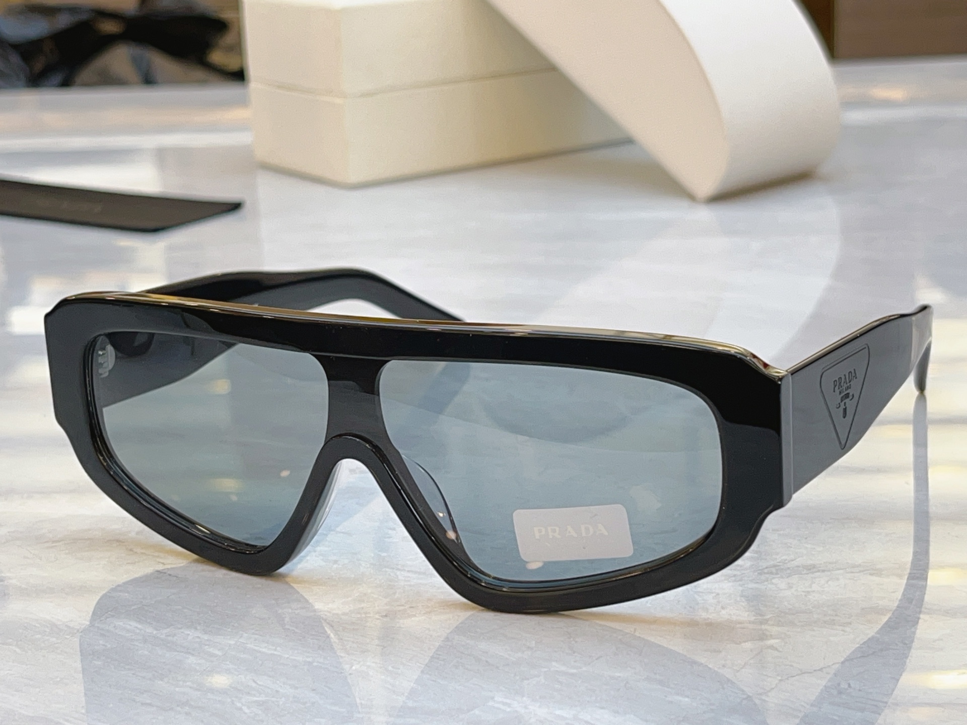 ，【PRAD*】普拉*达新款太阳镜🕶️，MODEL：SPR D10S，SIZE：124口145