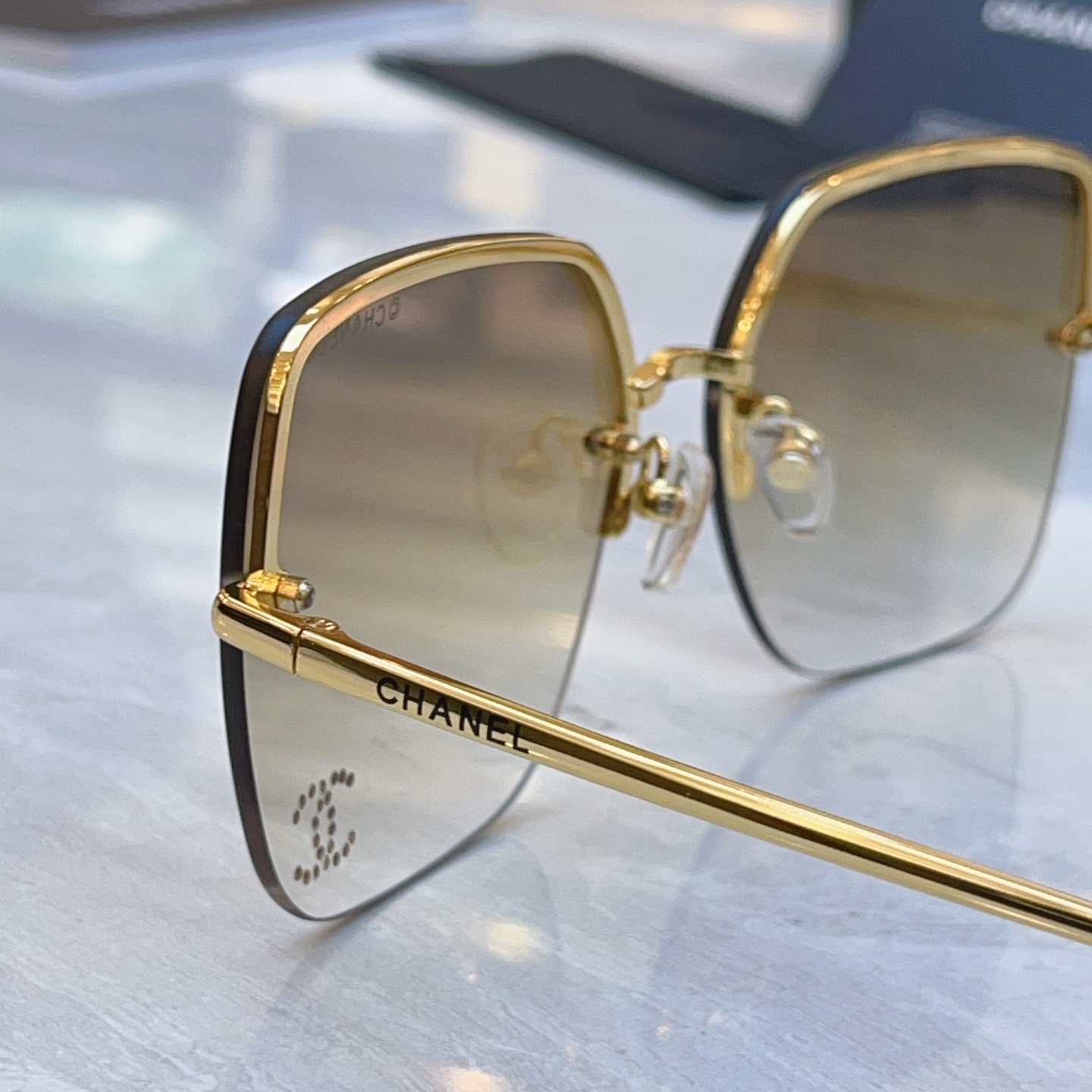 ，【CHANE*】香奈*儿新款太阳镜🕶️，MODEL：CH5492，SIZE：62口16-145