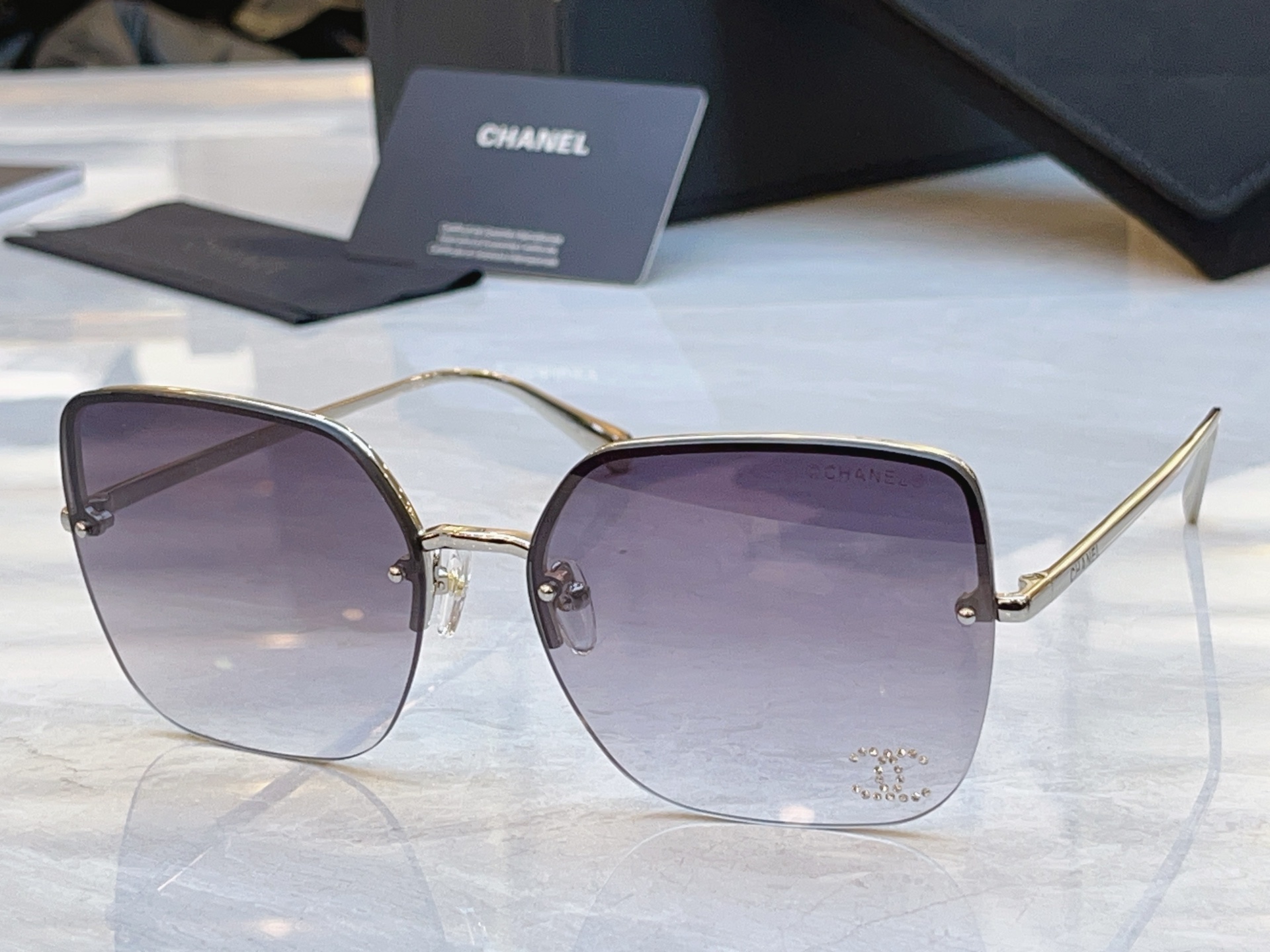 ，【CHANE*】香奈*儿新款太阳镜🕶️，MODEL：CH5492，SIZE：62口16-145