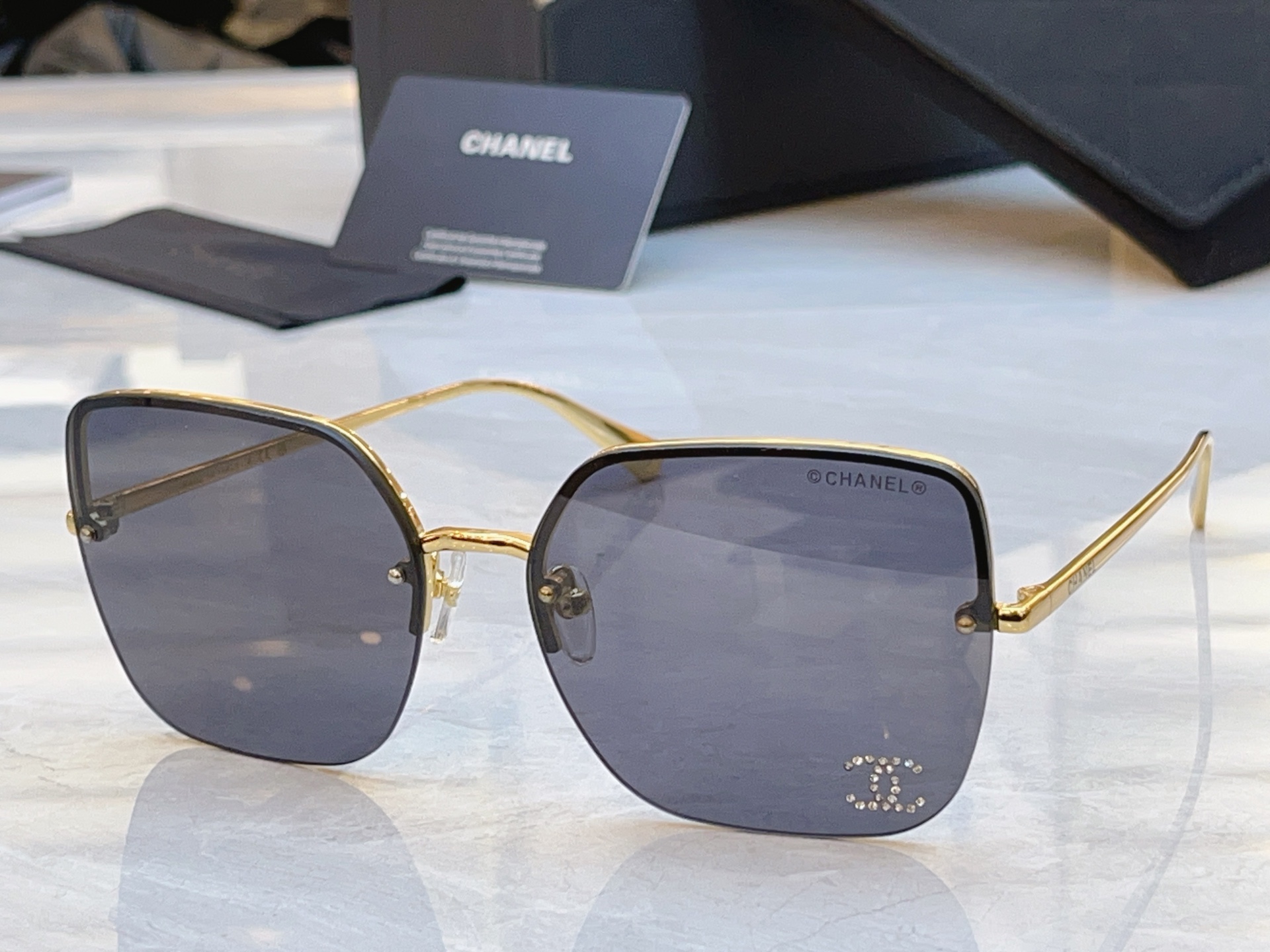 ，【CHANE*】香奈*儿新款太阳镜🕶️，MODEL：CH5492，SIZE：62口16-145